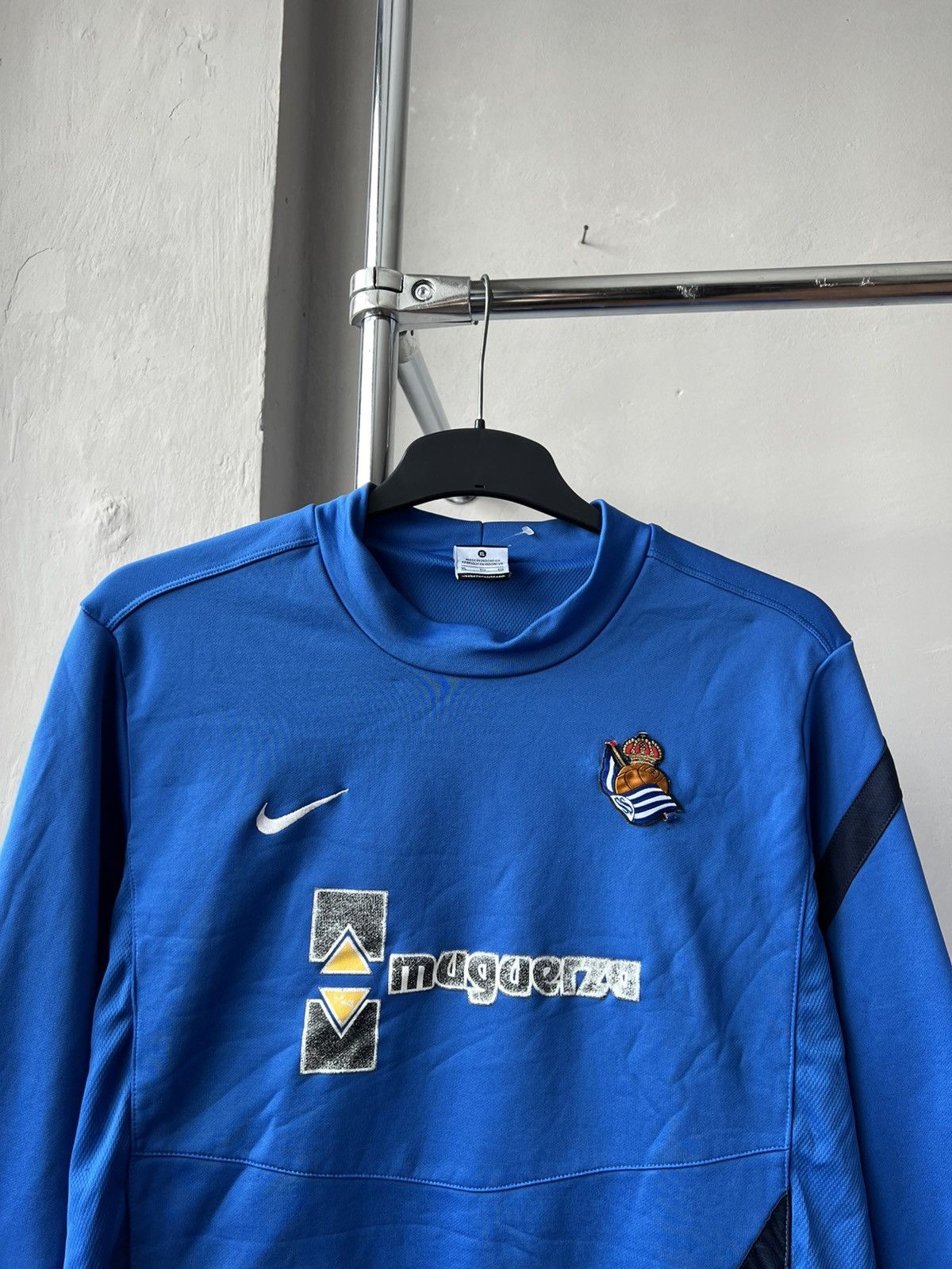 Nike 2012/13 REAL SOCIEDAD TRAINING SOCCER FOOTBALL SWEATSHIRT XL Size US XL / EU 56 / 4 - 3 Thumbnail