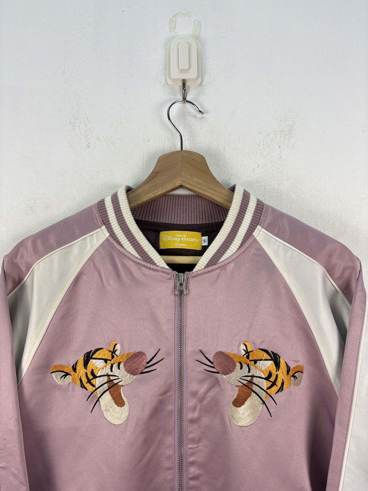 Disney Vintage Tokyo Disney Tigger The Pooh Bomber Jacket Size US S / EU 44-46 / 1 - 12 Thumbnail