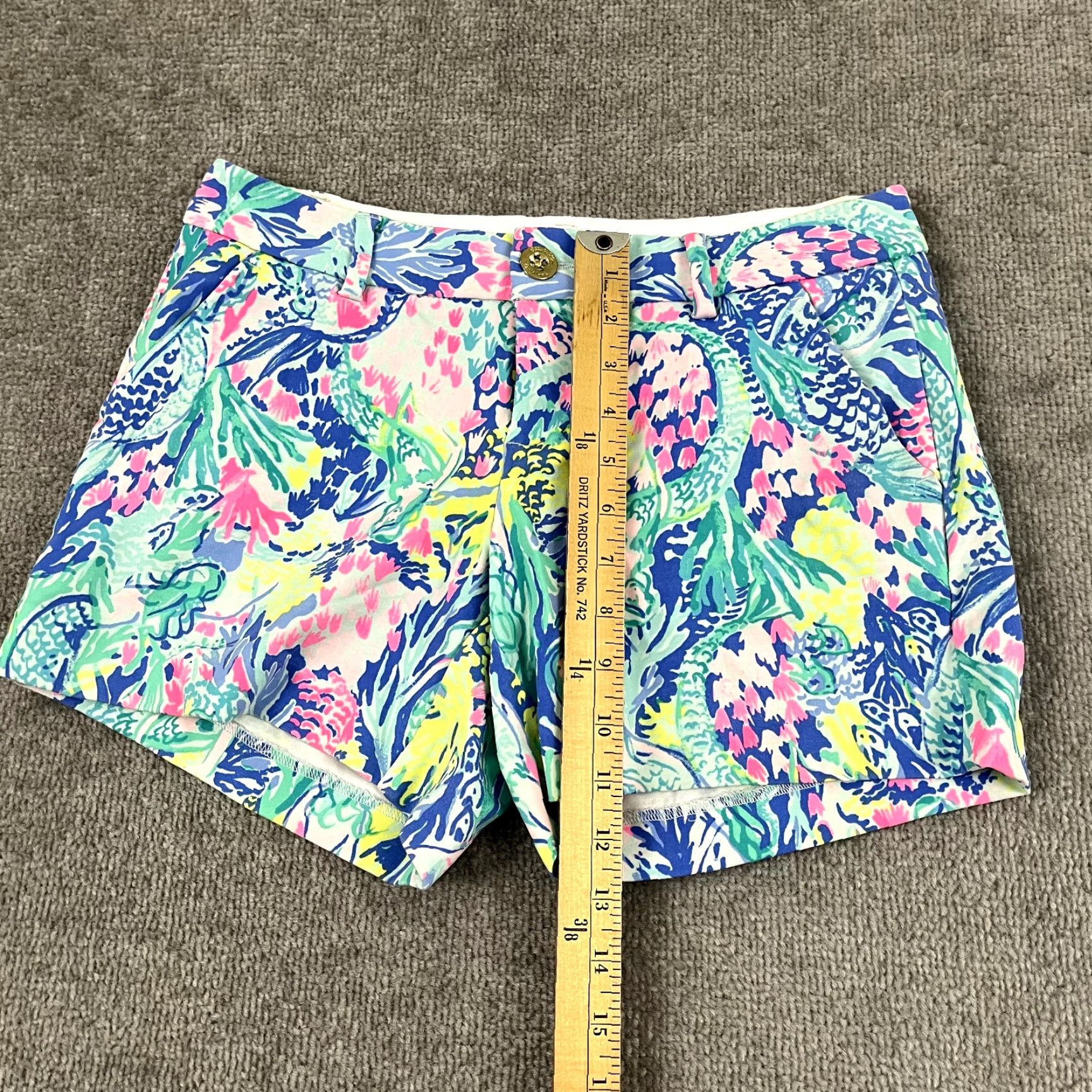 Lilly Pulitzer Lilly Pulitzer Callahan Shorts Womens Size 4 Floral Preppy Stretch Chino Mid Rise 5 in Inseam Multicolor Beach Casual Size 27" / US 4 / IT 40 - 7 Thumbnail