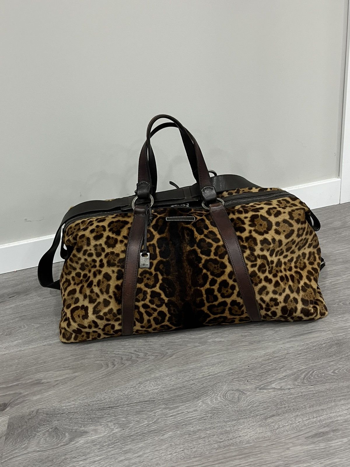 John Varvatos Leopard duffle Size ONE SIZE - 11 Thumbnail
