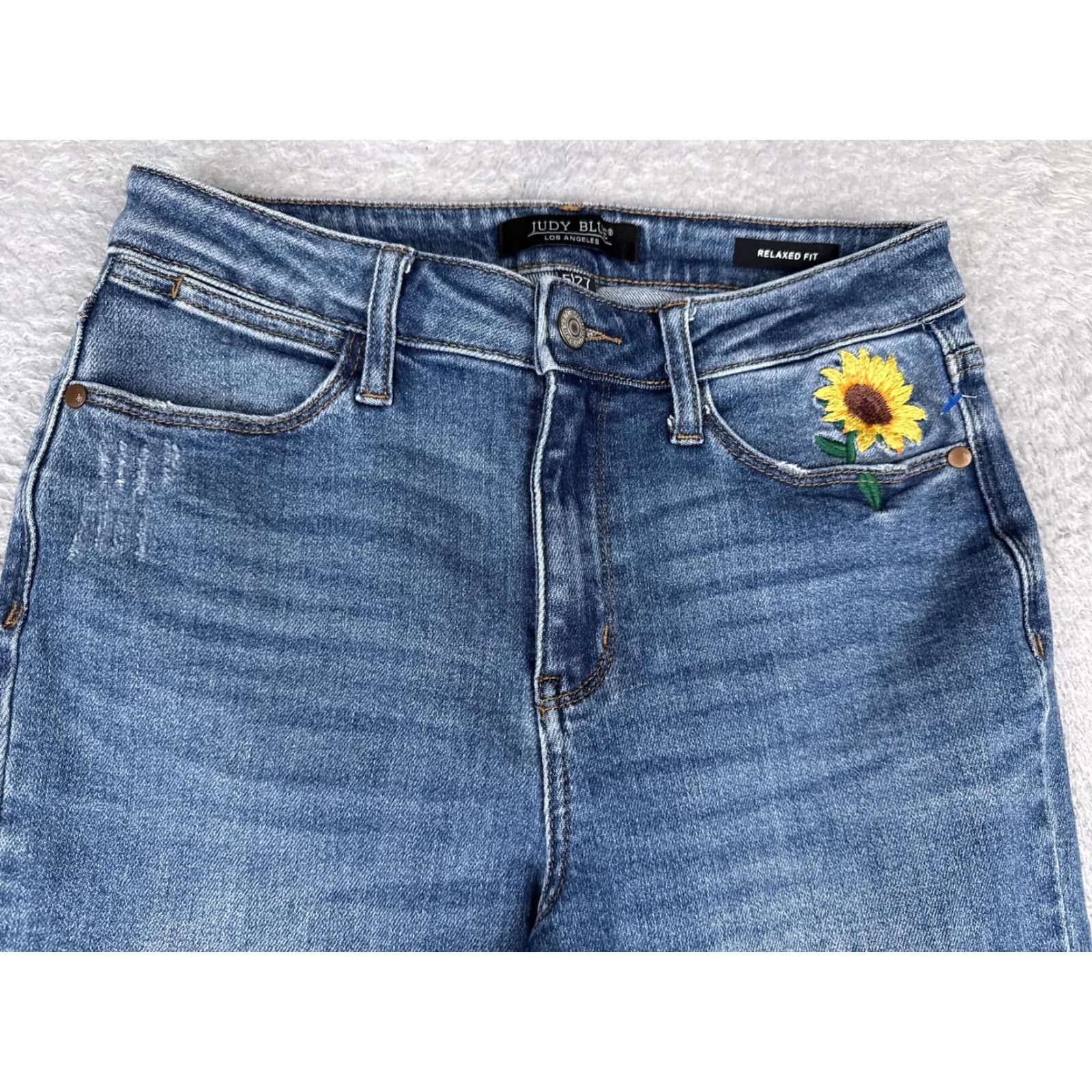 Sunflower Judy Blue Jeans Womens 5 Cropped Denim Jeans Bohemian Floral Embroidered Fringe Sunflower Pockets Zip Fly Relaxed Mid Rise Blue 27 Size 27" / US 4 / IT 40 - 4 Thumbnail