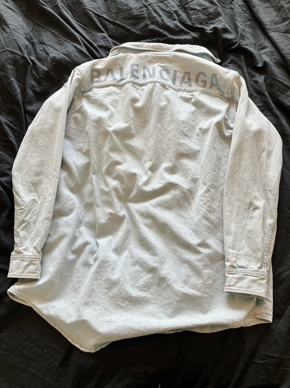 Balenciaga Balenciaga Oversized Denim Shirt, Washed Look Size US M / EU 48-50 / 2 - 1 Thumbnail