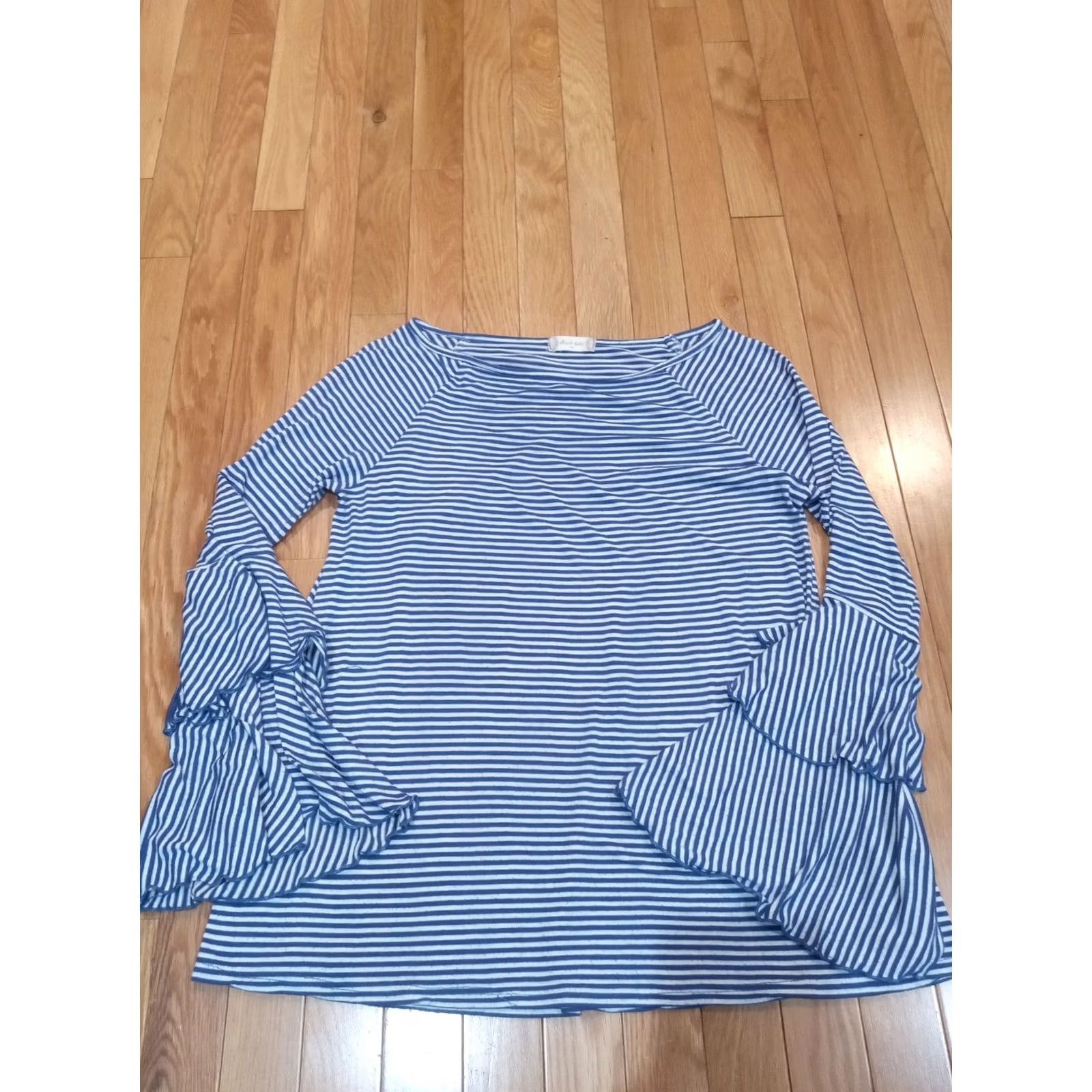 Vintage VINTAGE Altar'd State Women’s Striped Bell Sleeves Top Size M blue and white Bell Sleeve Long Sleeve Round Neck Pullover Hand Wash Only Blouse Women’s Size M / US 6-8 / IT 42-44 - 3 Thumbnail
