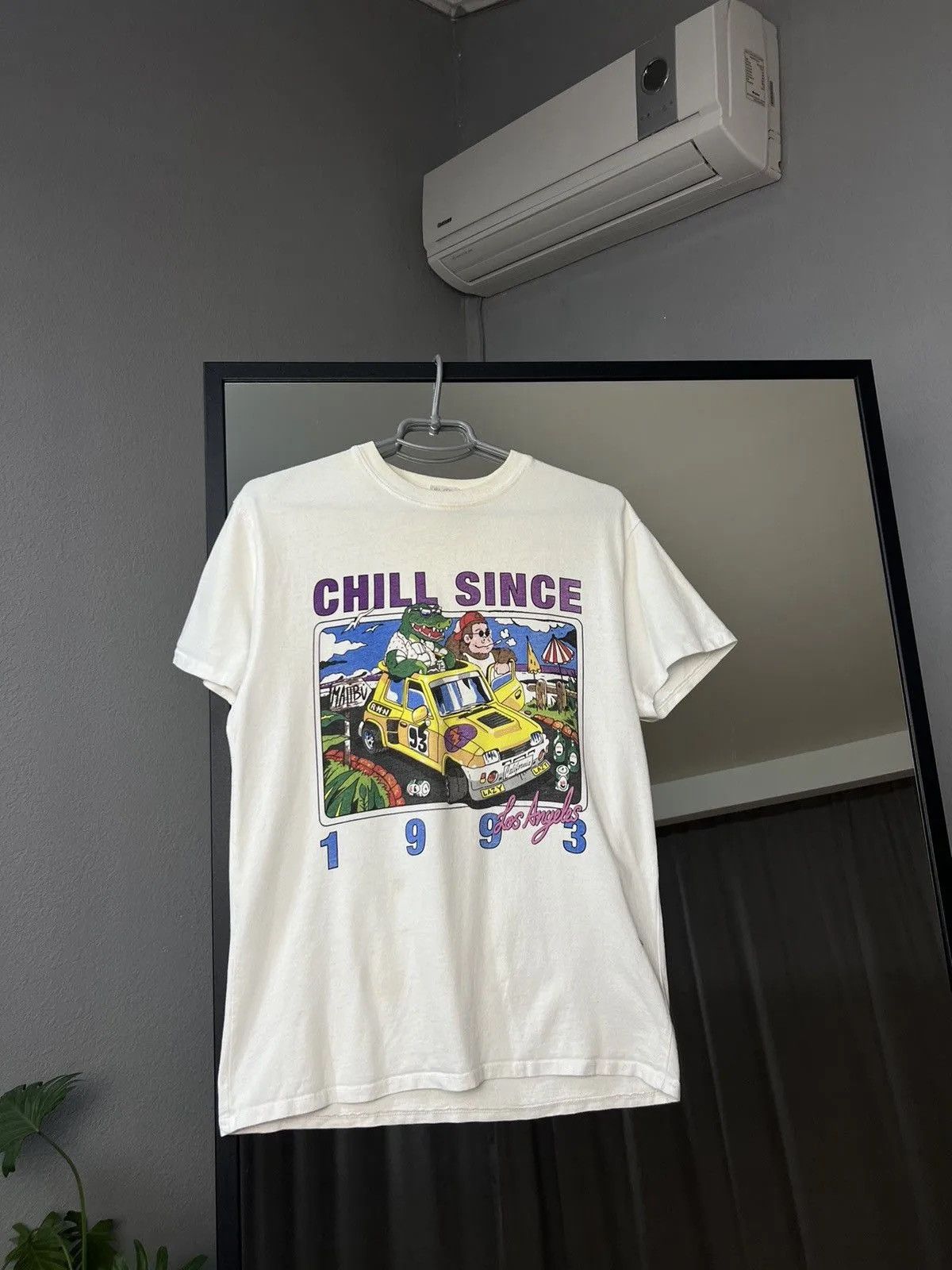 Vintage Vintage Y2K Chill Since 1993 Los Angles Streetwear USA Tee Size US M / EU 48-50 / 2 - 1 Thumbnail