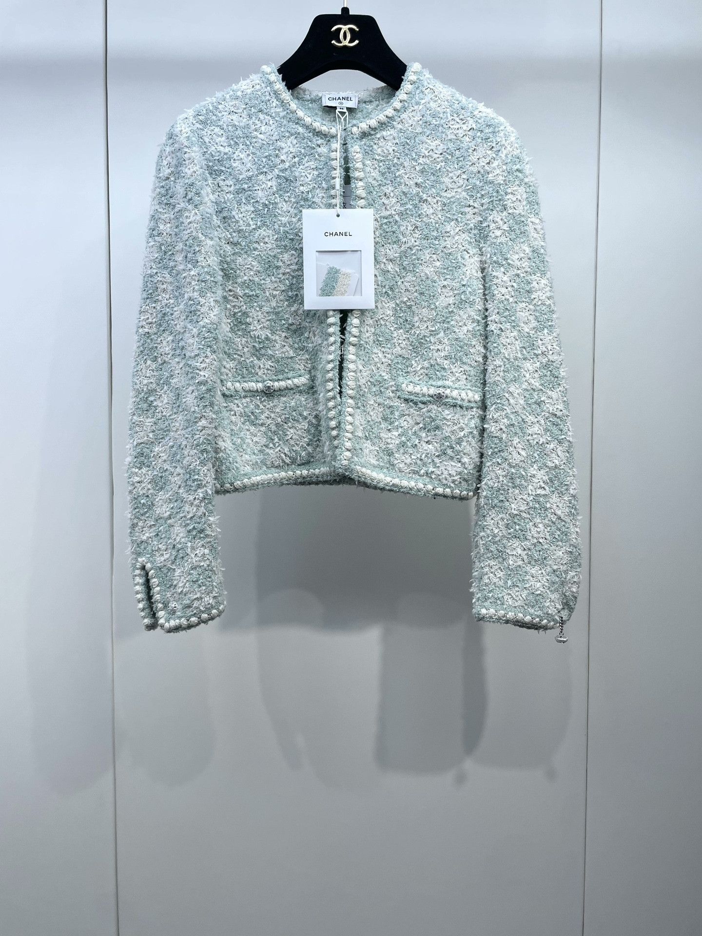 Chanel Chanel 23S Mint Green Pearl Knit Cardigan Size XS / US 0-2 / IT 36-38 - 1 Thumbnail