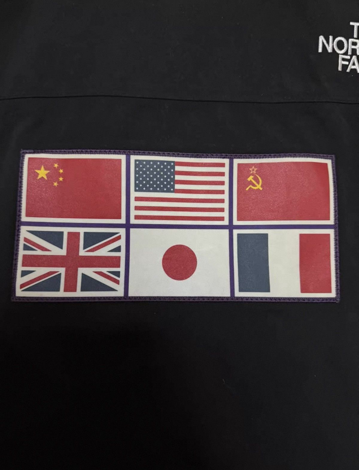 The North Face Supreme tnf 14ss north face expedition coach flag jacket Size US XL / EU 56 / 4 - 5 Thumbnail
