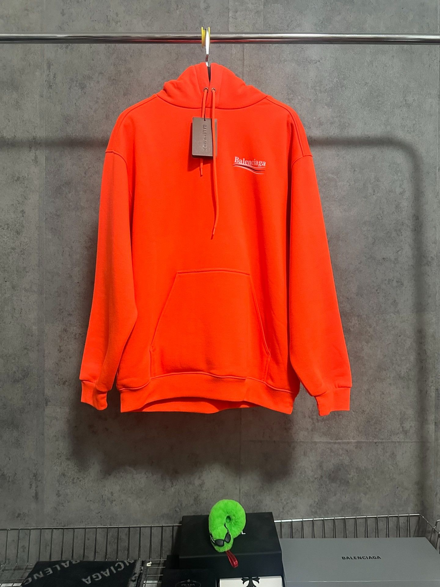 Balenciaga Balenciaga Logo Print Orange Hoodie Size US S / EU 44-46 / 1 - 1 Thumbnail