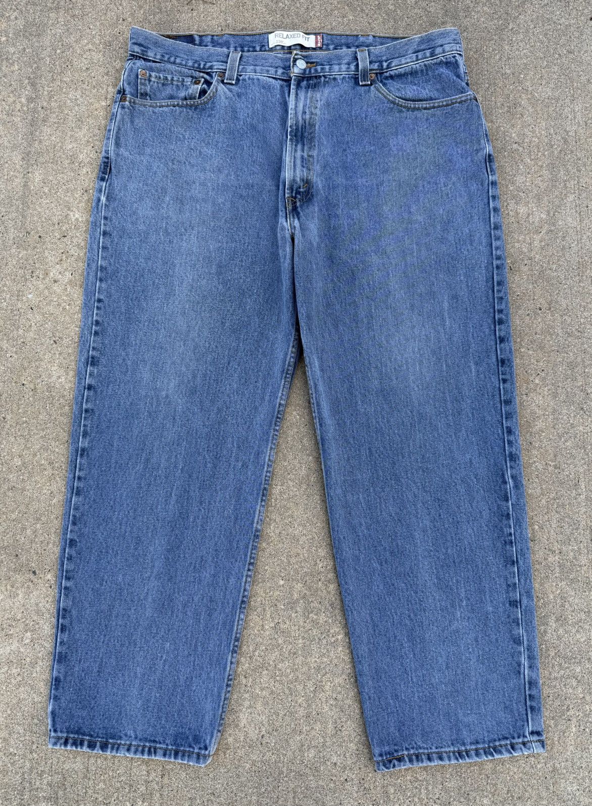 Levi's Vintage 00’s Levi’s 550 Relaxed Fit Size 42X30 Size US 42 / EU 58 - 2 Thumbnail