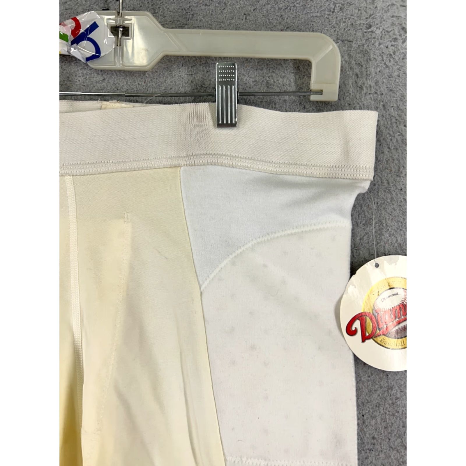 Vintage VINTAGE Diamond Sliding Shorts Adult XL White Padded US Made Compression Sports Size US 36 / EU 52 - 5 Thumbnail