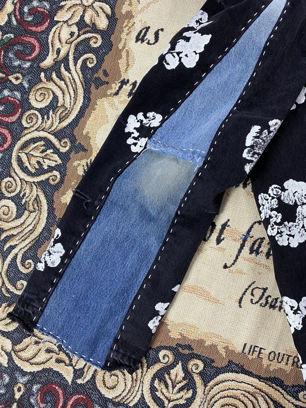 DENIM TEARS × Levi's DENIM TEARS Re-worked Levi’s [ PAIN ✞ ] Size US 28 / EU 44 - 10 Thumbnail