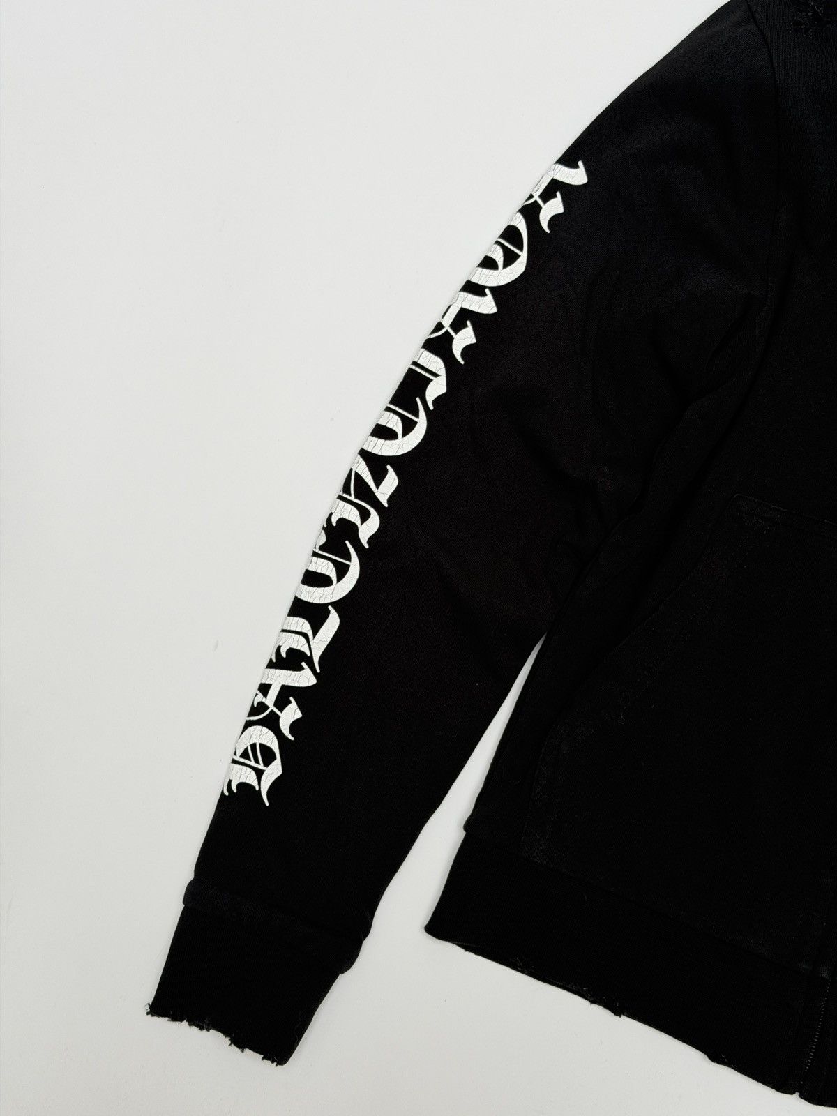 Balenciaga Balenciaga Antique Logo Print Peeling Stretch Zip Up Hoodie Size US XS / EU 42 / 0 - 7 Thumbnail