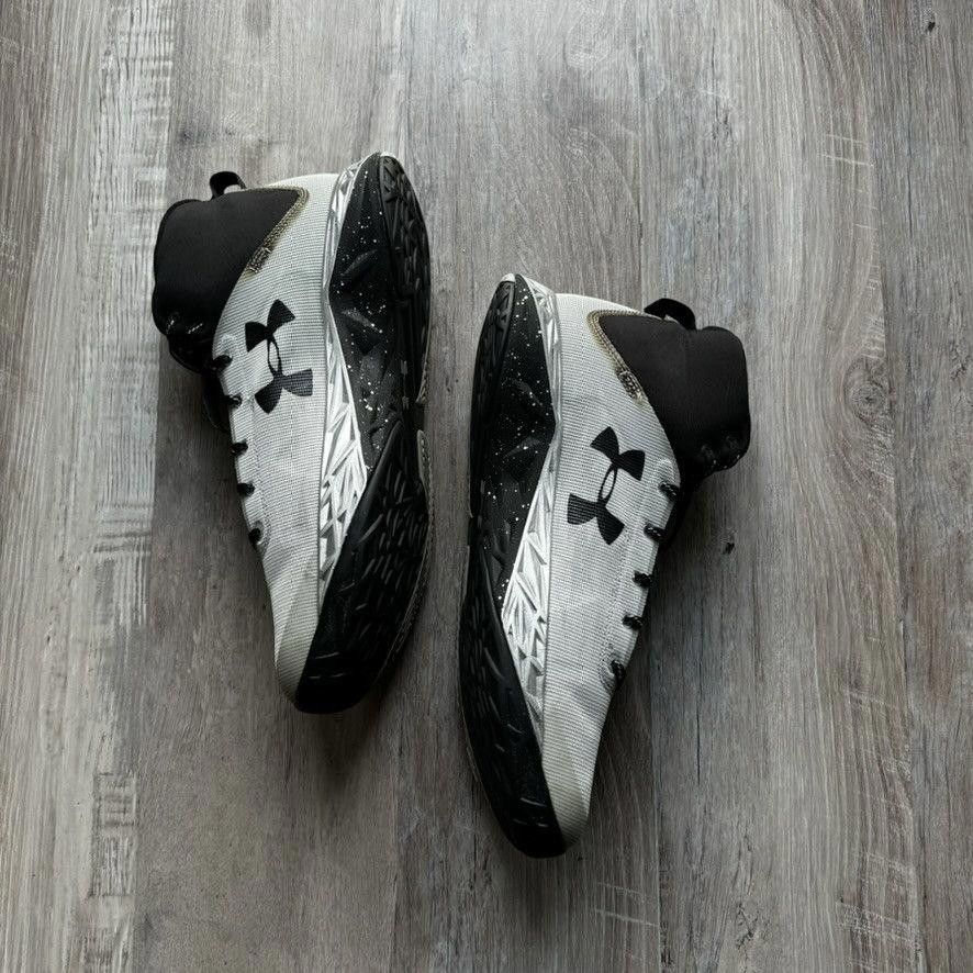 Under Armour UNDER ARMOUR • Fire Shot "Metallic Silver" (11.5M) Size US 11.5 / EU 44-45 - 9 Thumbnail