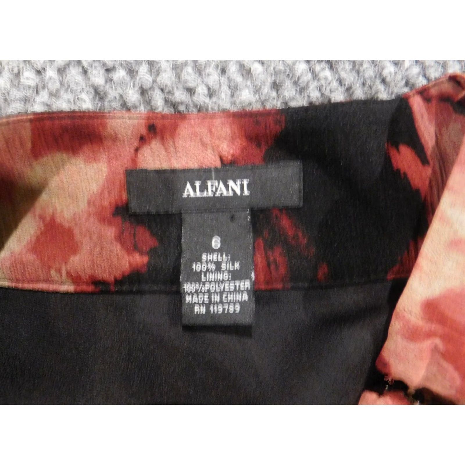 Alfani Alfani Skirt Womens 6 Red Silk A-Line Lined Ruffle Knee Length Vintage No Size 28" / US 6 / IT 42 - 5 Thumbnail