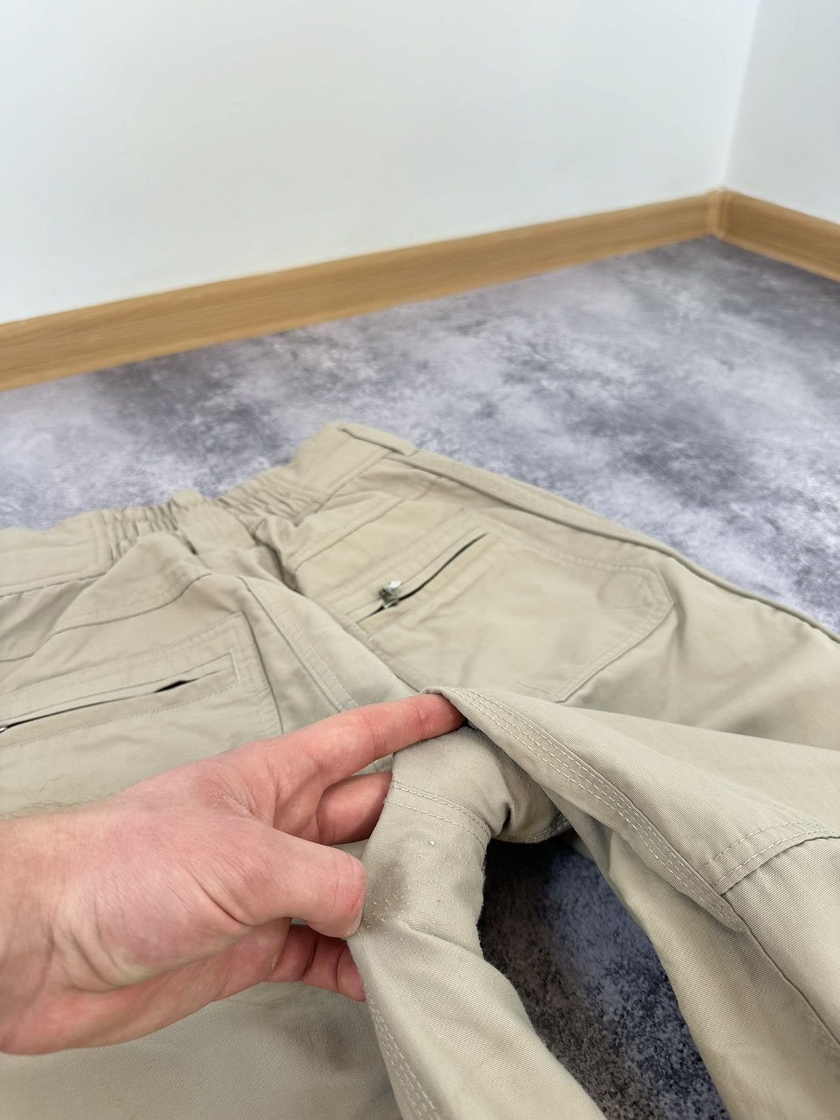 Oakley Vintage Oakley Ski Snowboarding Shell Hype Gorpcore Pants Size US 29 - 15 Thumbnail