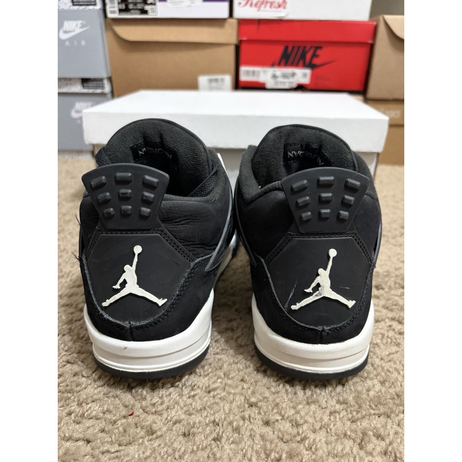 Jordan Brand Size 7 - Jordan 4 Retro White Thunder (GS) (FQ8213-001) Size US 7 / EU 40 - 5 Thumbnail