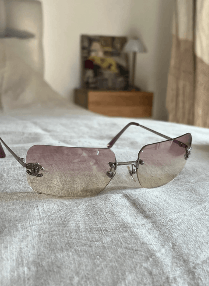 Chanel Chanel Sunglasses 4017-D Rhinestone Logo Rimless Vintage Size ONE SIZE - 3 Thumbnail