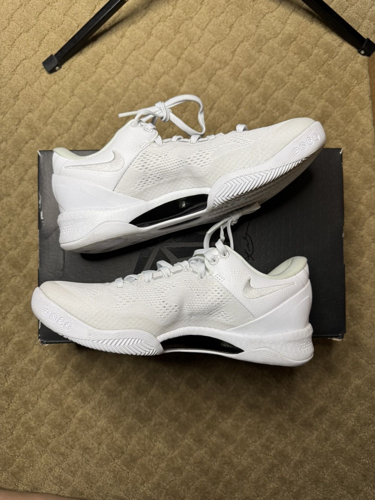 Nike Nike Kobe VIII 8 Protro Halo Size 5.5 Men/Size 7 Women Size US 5.5 / EU 38 - 2 Thumbnail