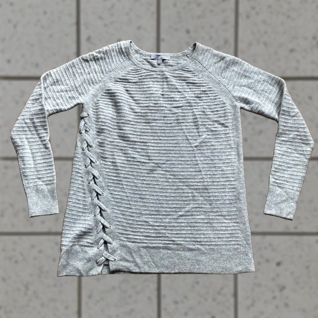 Neiman Marcus Neiman Marcus Sweater Womens Gray Cashmere Pullover Asymmetric Small Regular Sleeve Long Size S / US 4 / IT 40 - 1 Thumbnail