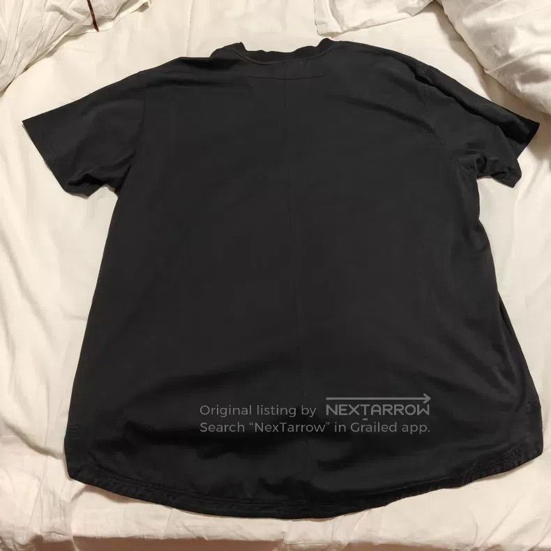 Givenchy Givenchy short sleeves Size US M / EU 48-50 / 2 - 4 Thumbnail