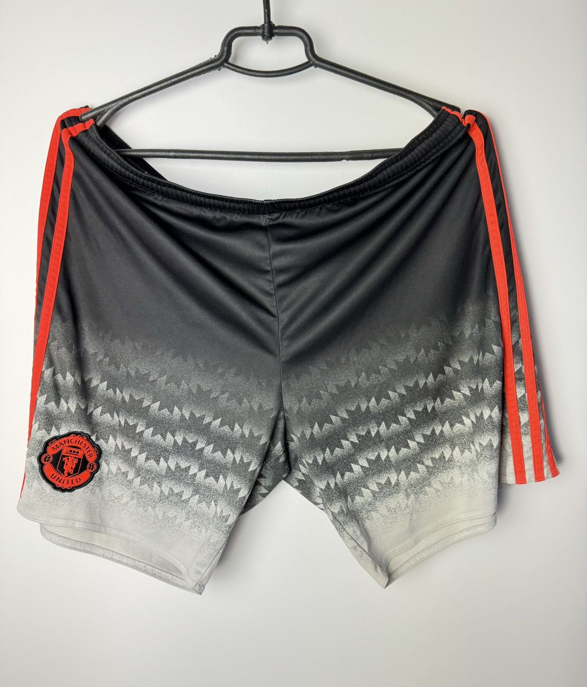 Other Manchester United 2015 2016 Third Football Soccer Shorts Size US 32 / EU 48 - 1 Thumbnail