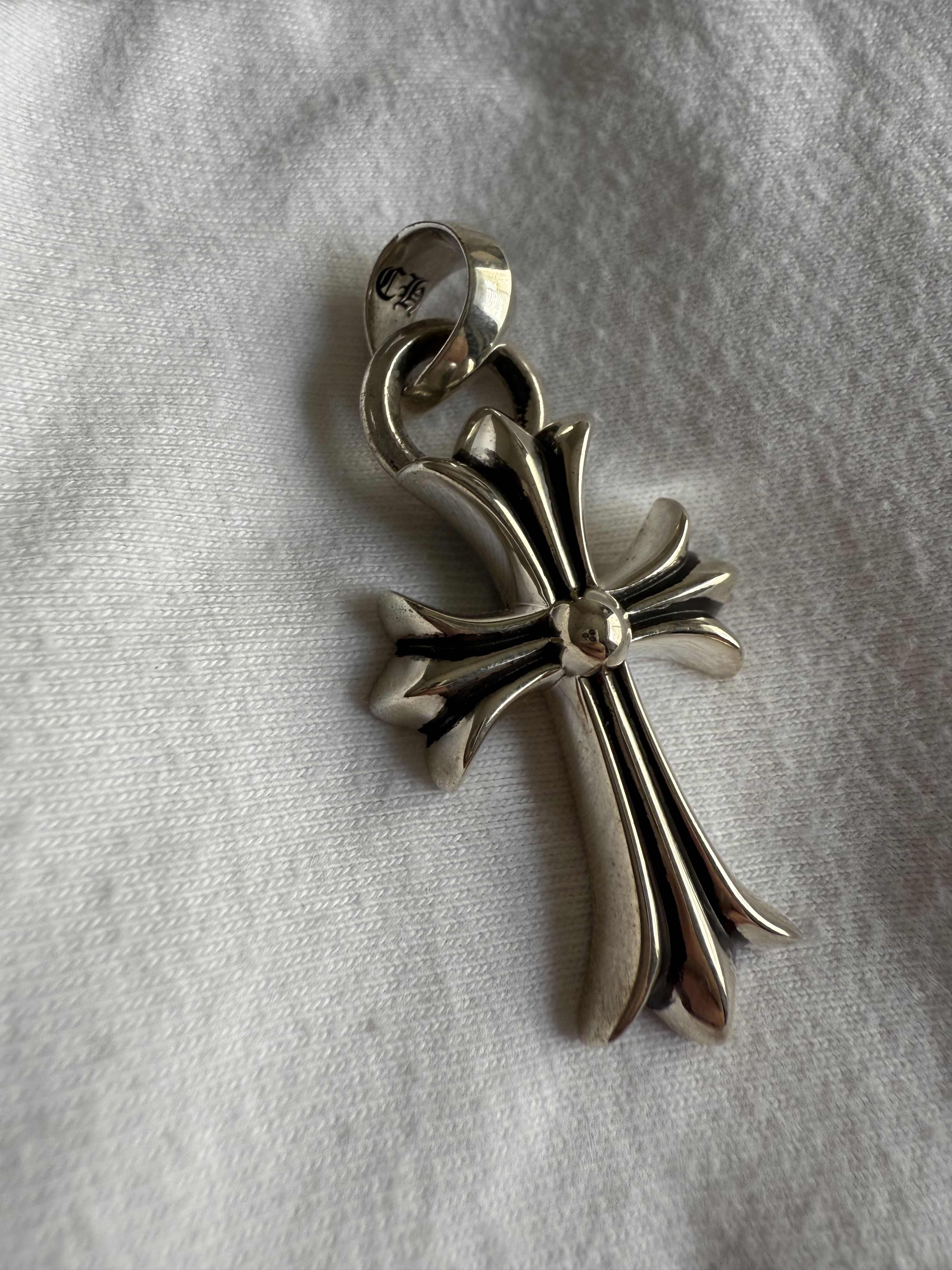 Chrome Hearts Chrome Hearts Small Cross Pendant with Bale | Grailed