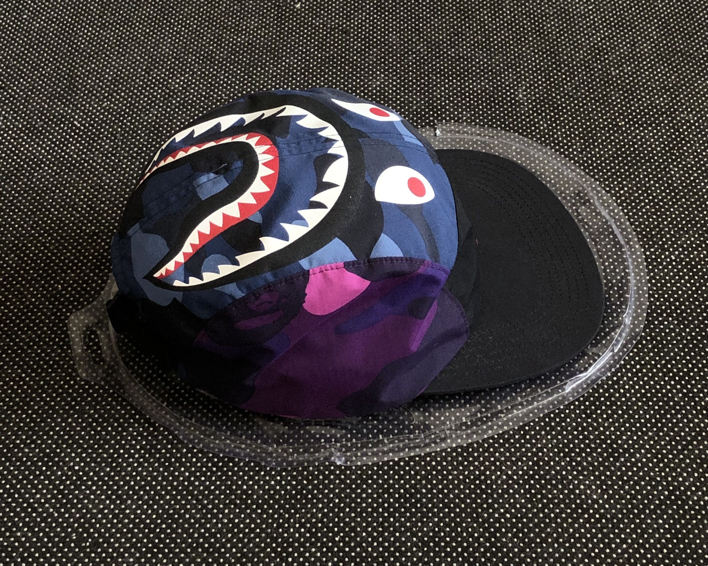 Bape SS21 WORLD GONE MAD COLOR CAMO SHARK JET 5-PANEL CAP Size ONE SIZE - 7 Thumbnail