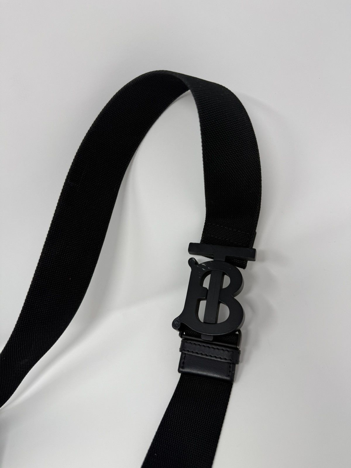 Burberry Burberry Horseferry Print Messenger Bag Black Size ONE SIZE - 8 Thumbnail