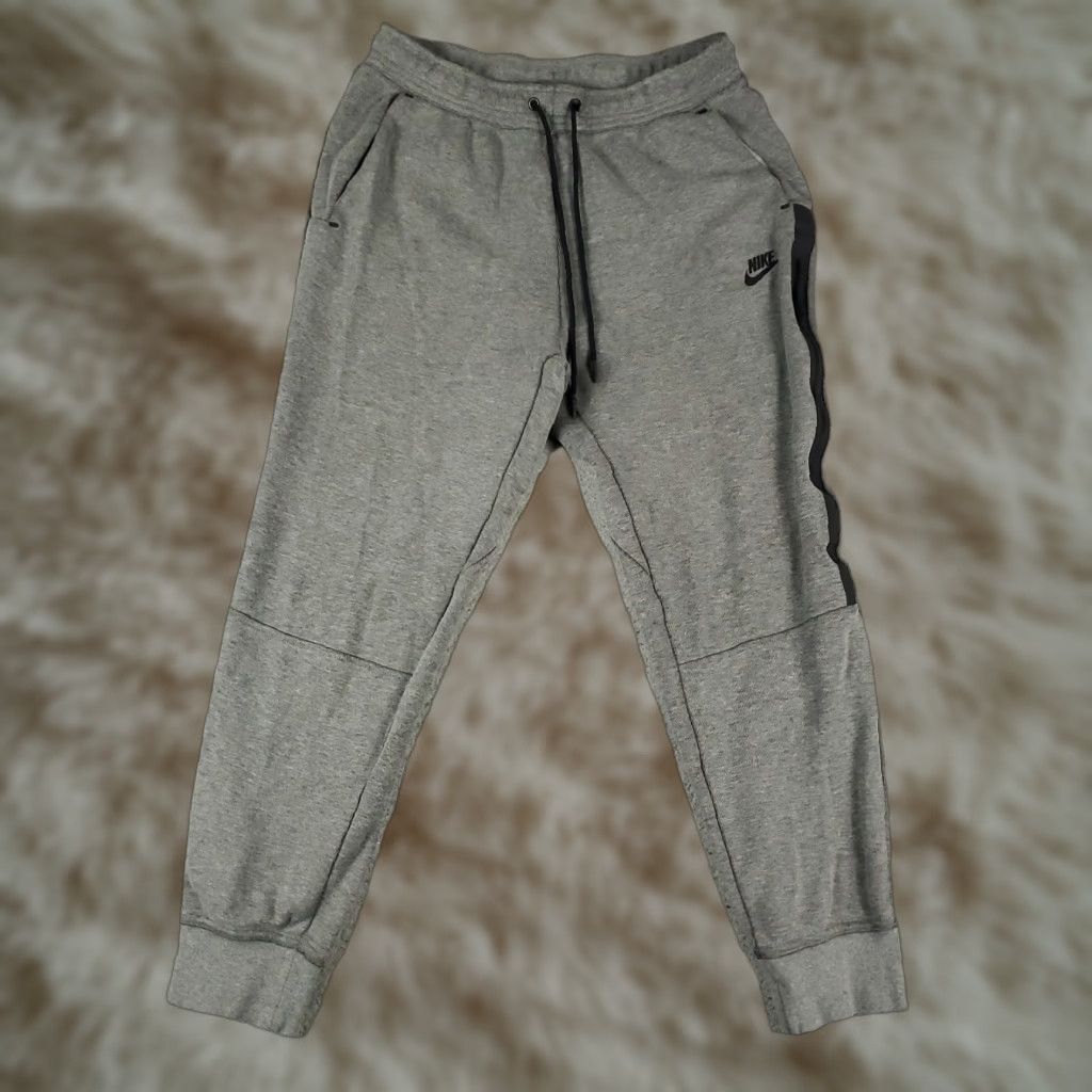 Nike Nike Pants Mens Medium Gray Swoosh Jogger Sweatpants - Regular Tapered Fit, Pockets, Activewear, Casual, Sports, Outdoor, Athletic Size US 31 - 1 Thumbnail