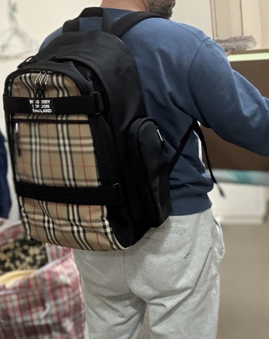 Burberry Large Utility Cooper Backpack Check Beige 8023640 Size ONE SIZE - 2 Thumbnail