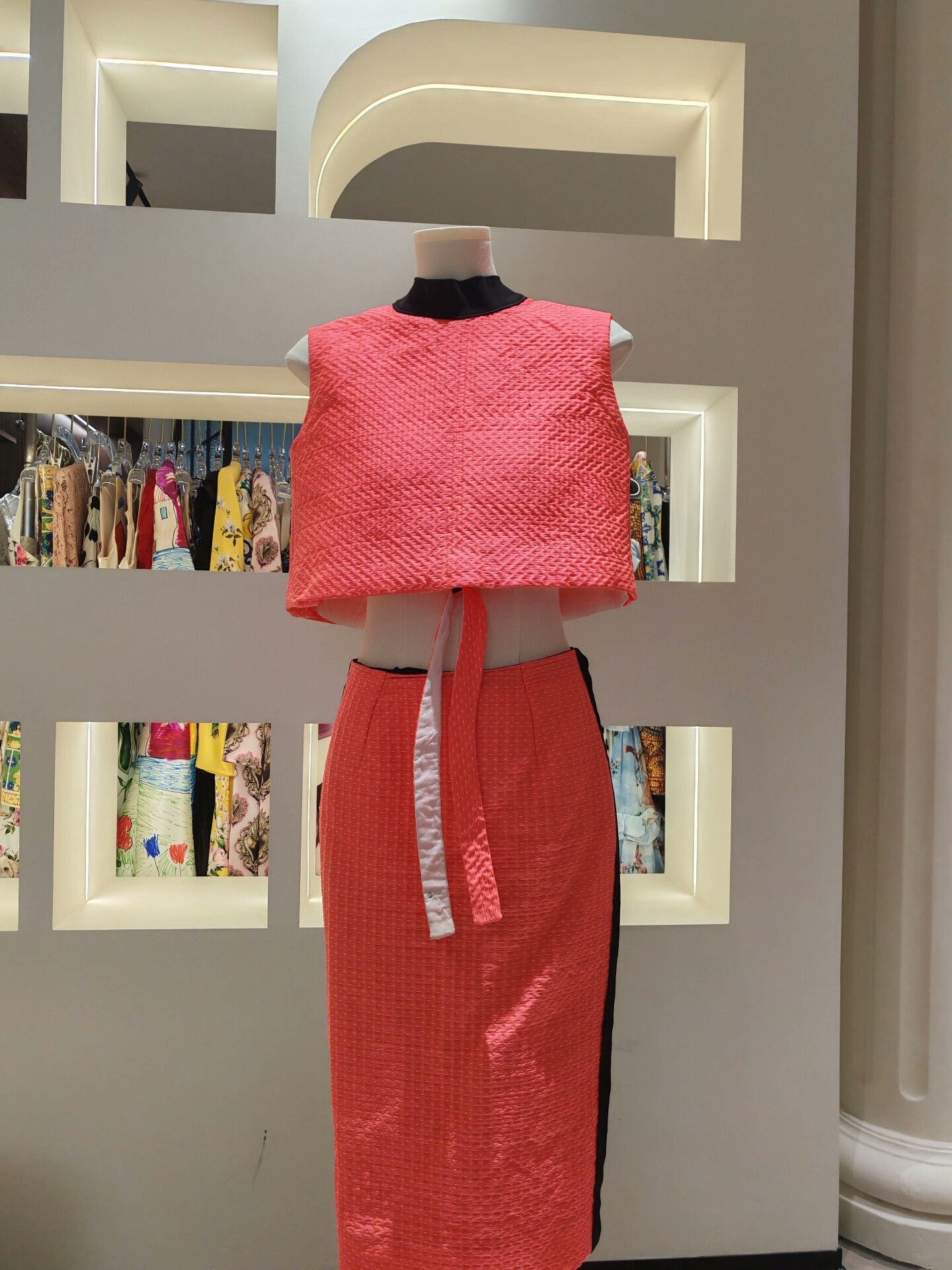 Victoria Beckham Victoria Beckham Pencil Skirt Set Size 38" / US 16 / IT 52 - 1 Thumbnail