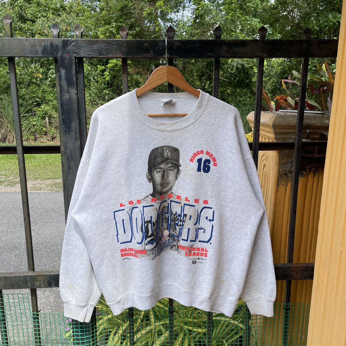 Nutmeg 🔥Vintage 1995 LA Dodgers Hideo Nomo Baseball Sweatshirts Size US XL / EU 56 / 4 - 1 Thumbnail