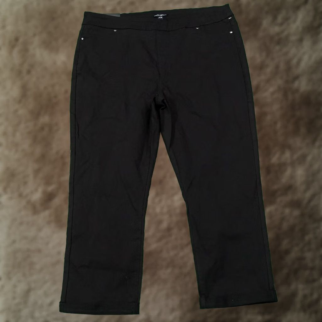 Vintage Mario Serrani Pants Womens XL Black Comfort Stretch Capri Pull On Slim Inseam 24 Pockets Studded Casual Summer Capris Womens XL Black Size 40" / US 18 - 1 Thumbnail
