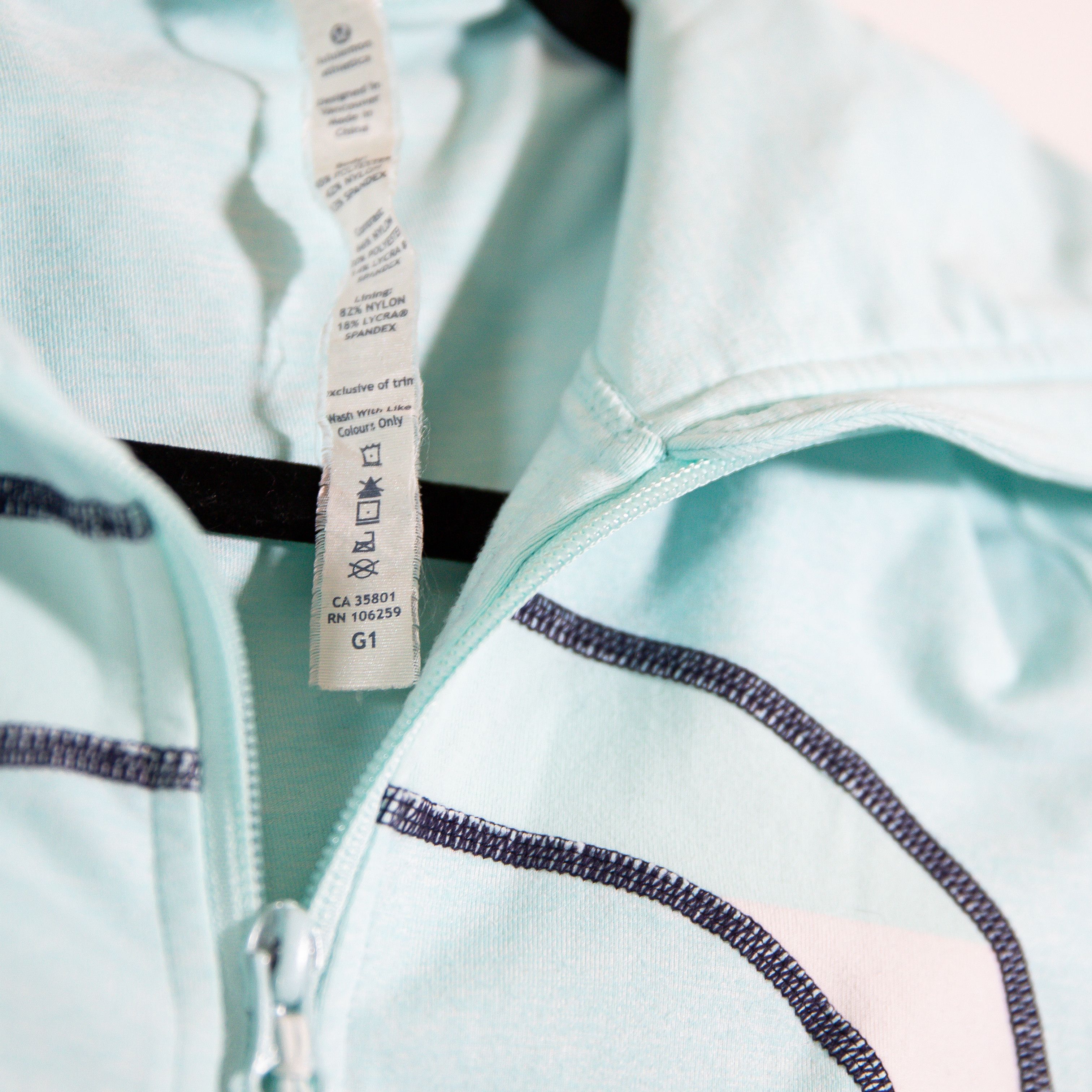 Lululemon Lululemon In Stride Full Zip Hooded Work Out Size S / US 4 / IT 40 - 3 Thumbnail