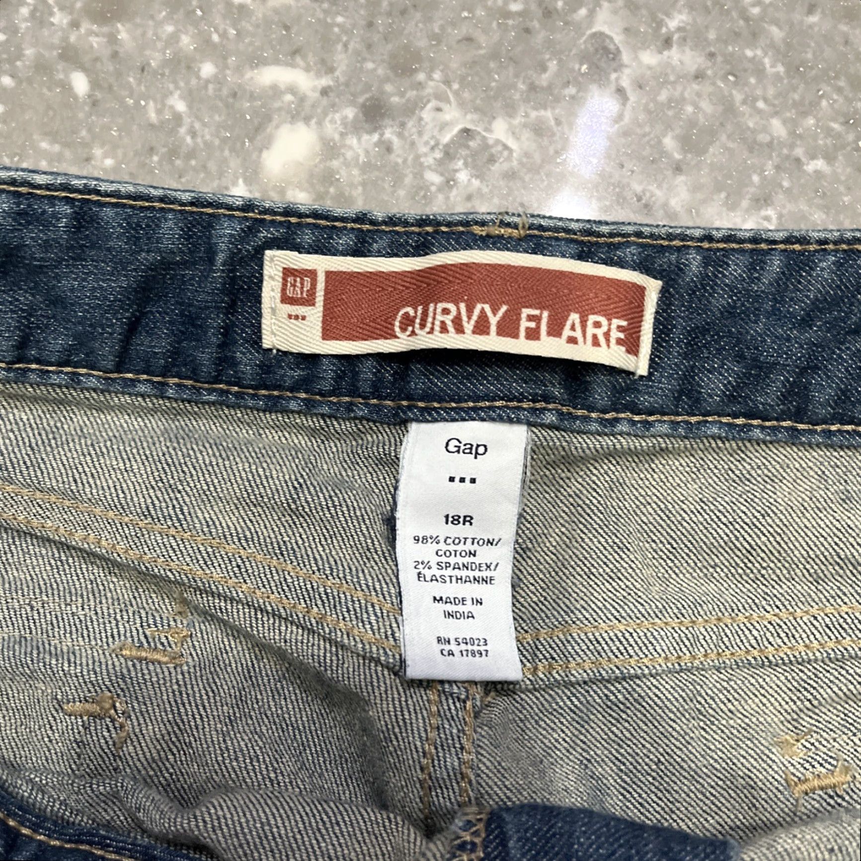 Gap Gap Jeans Women 18 Blue Denim 5-Pocket High Rise Flare Medium Wash Stretch Regular California? Size 40" / US 18 - 2 Thumbnail