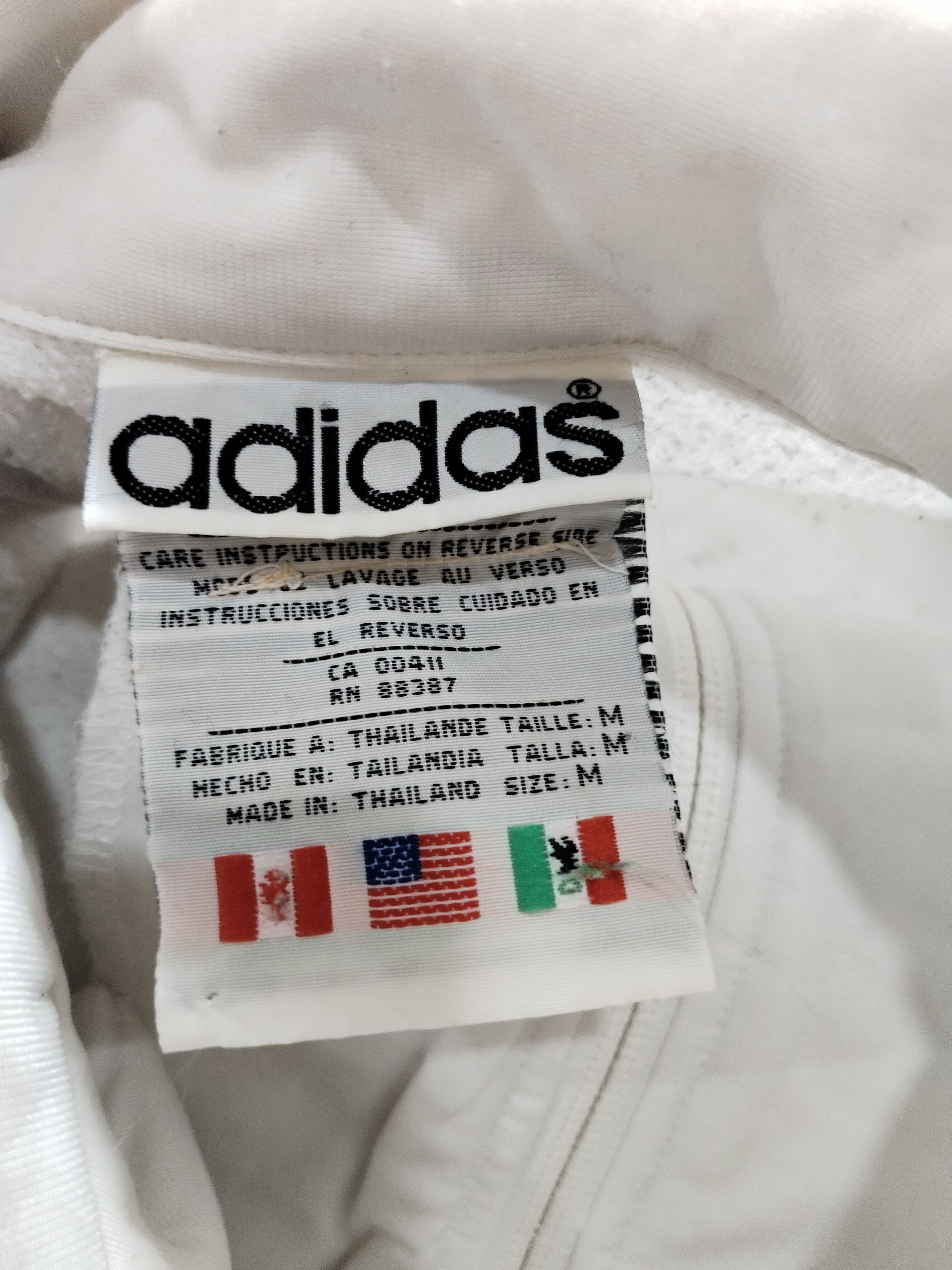 Adidas × Japanese Brand × Vintage Vintage Adidas Zipper Sweater Size US XL / EU 56 / 4 - 4 Thumbnail