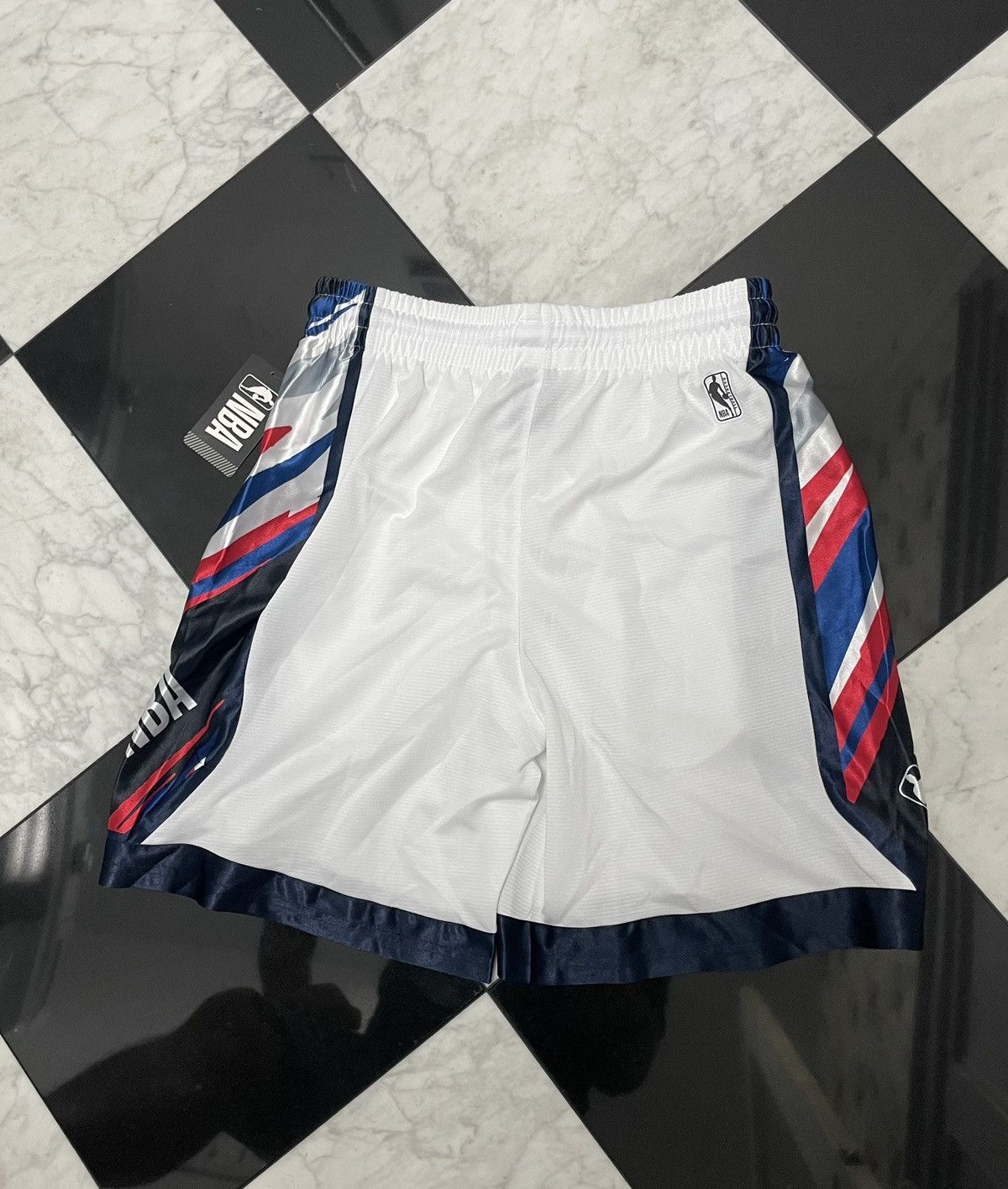 NBA 🔥 BNA shorts Size US 26 / EU 42 - 3 Thumbnail