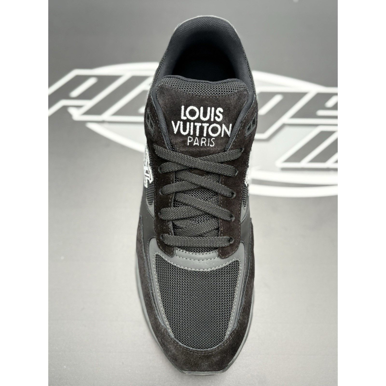 Louis Vuitton Louis Vuitton Run Away Low ' Black ' | EXCELLENT CONDITION! Size US 9.5 / EU 42-43 - 5 Thumbnail