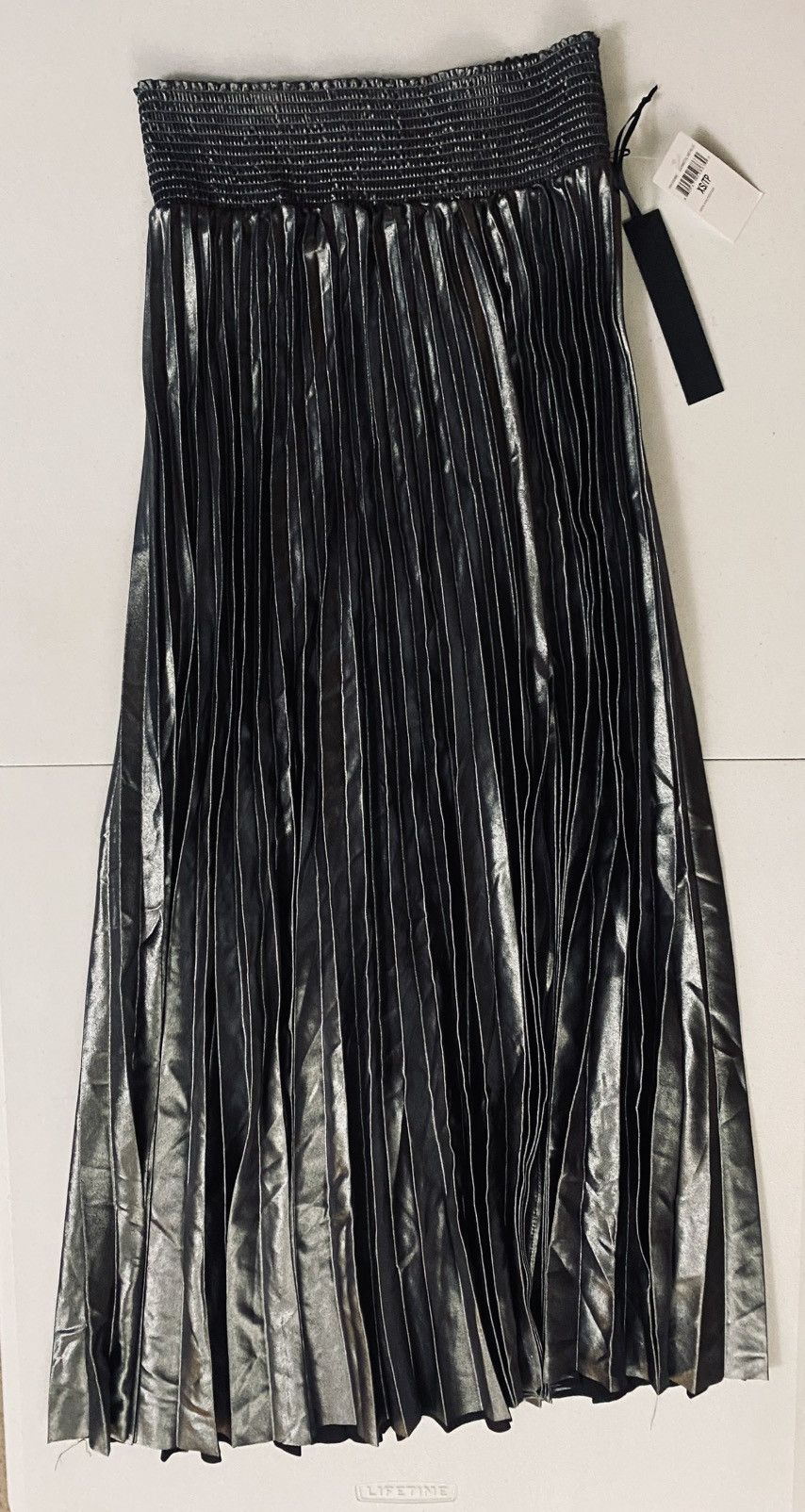House of Harlow House of Harlow 1960 Metallic Gunmetal Pleated Maxi Skirt XS Size 26" / US 2 / IT 38 - 1 Thumbnail