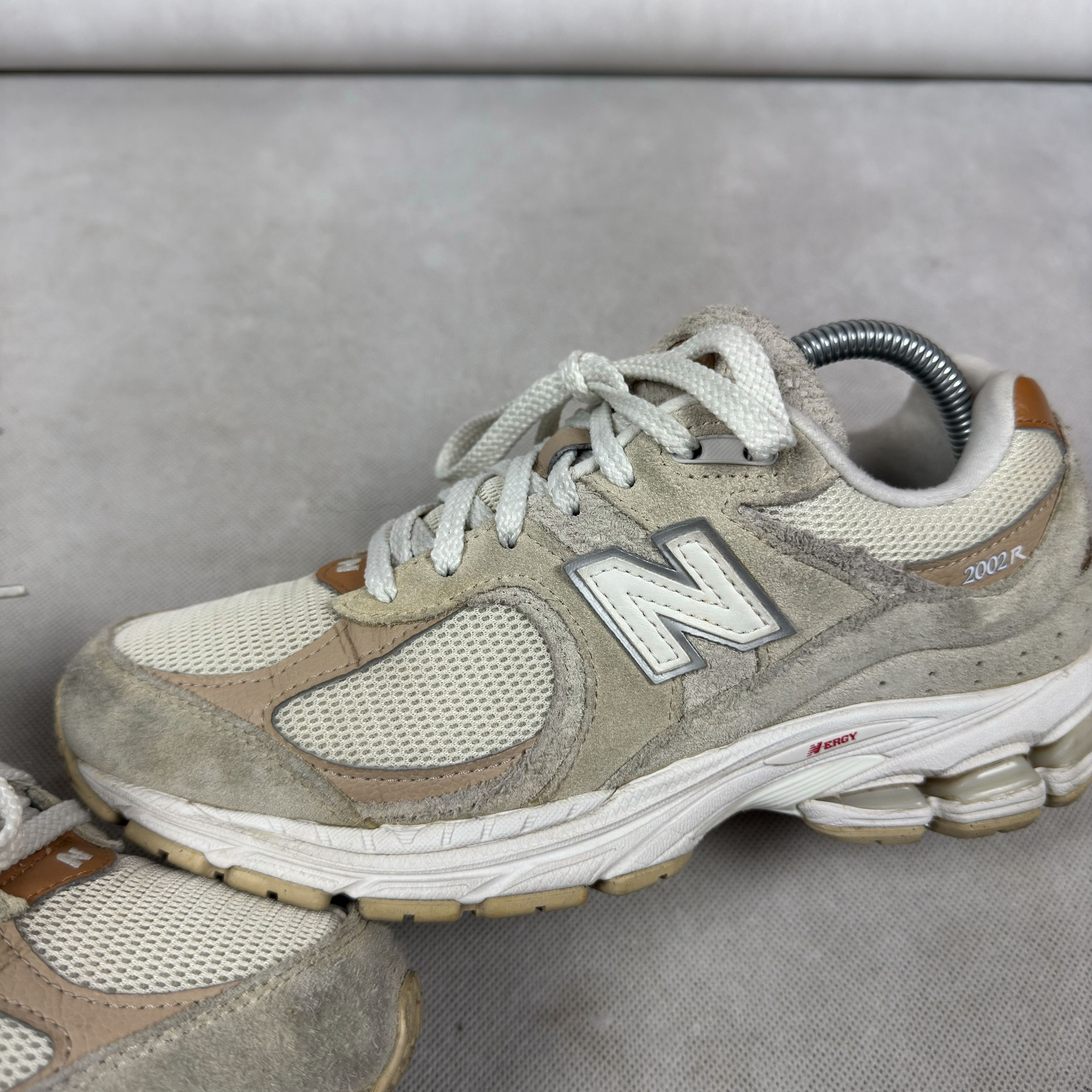 New Balance New Balance 2002R 2002RSC Men's Sandstone Running Shoes 7 Size US 7 / EU 40 - 6 Thumbnail