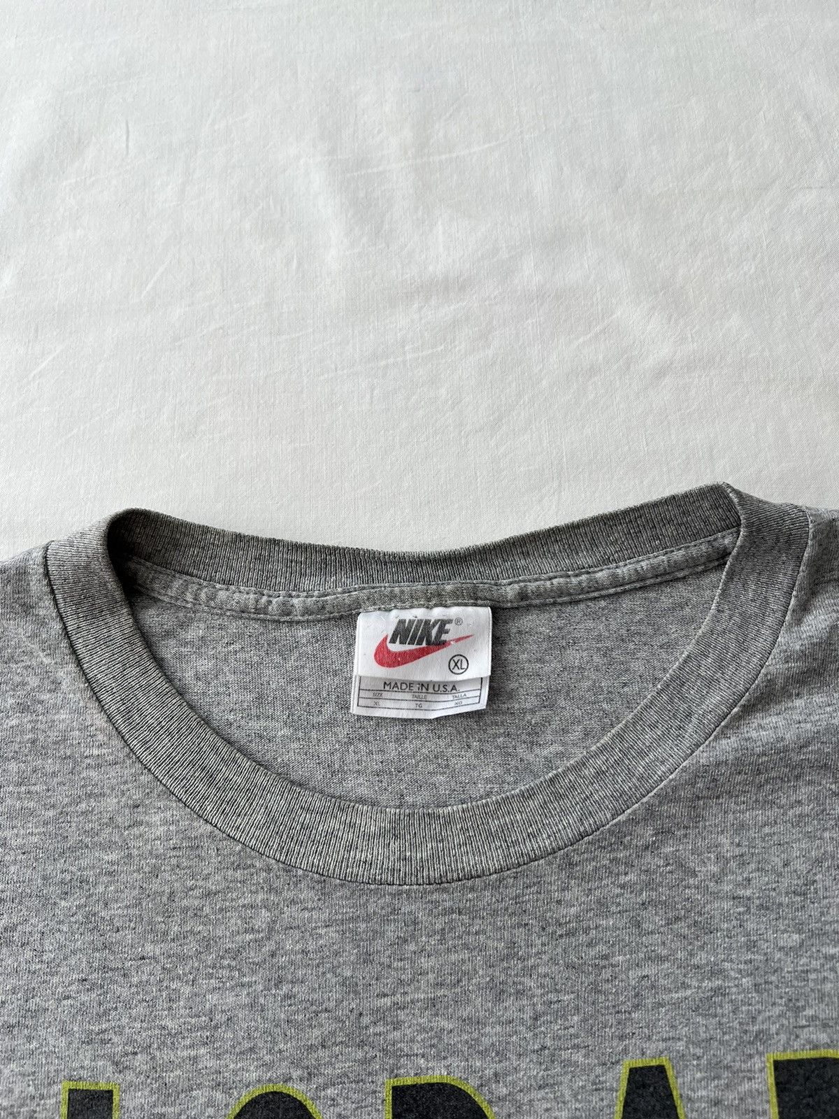 Vintage 90s Nike Colorado Buffaloes Football NCAA T-shirt