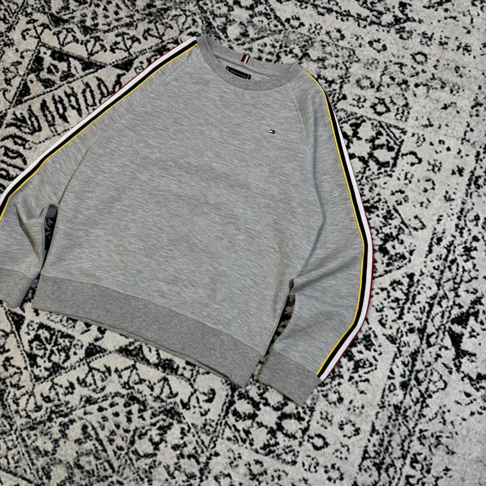 Tommy Hilfiger × Vintage tommy hilifiger S, crewneck, gray, cotton, vintage tommy 90s Size US S / EU 44-46 / 1 - 3 Thumbnail