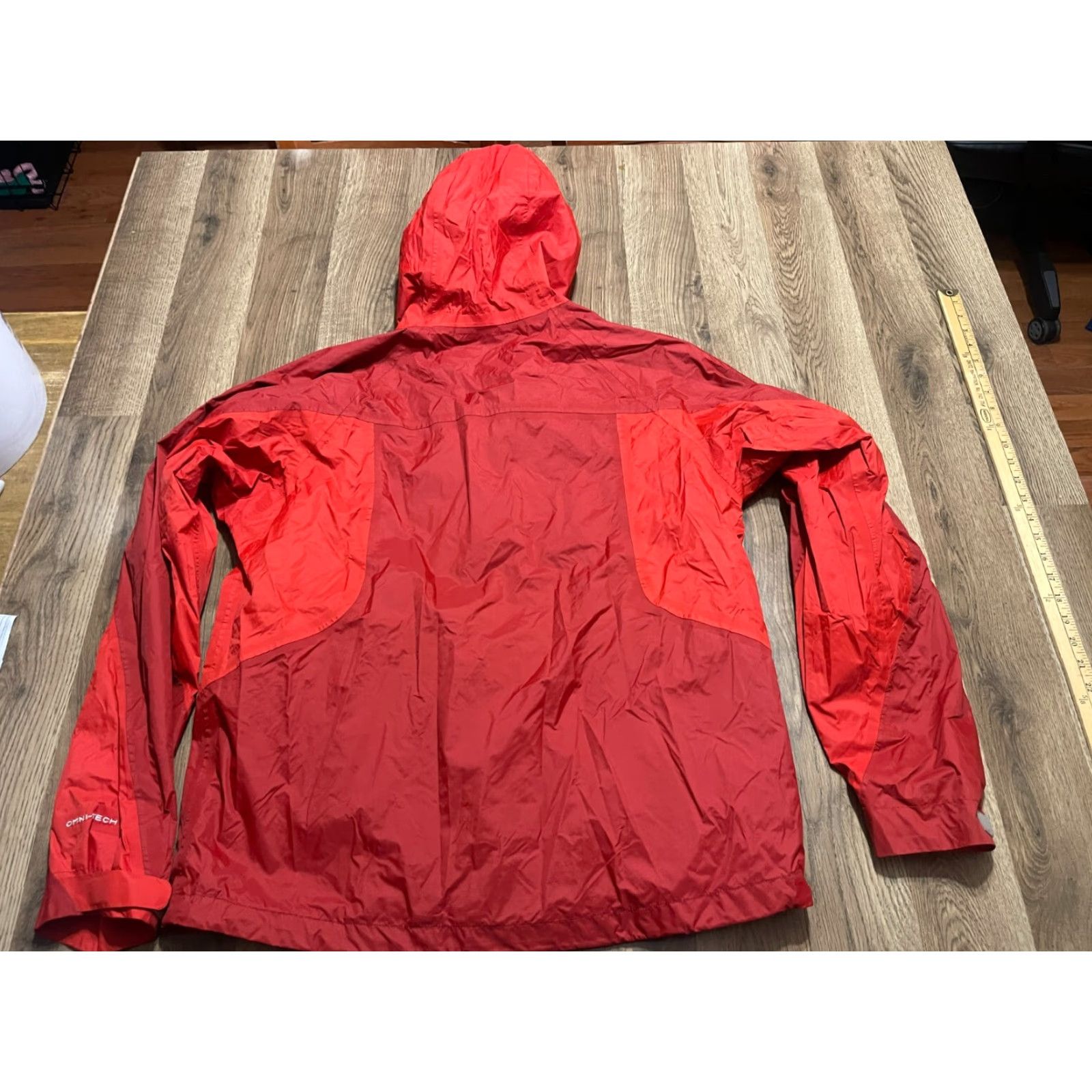 Vintage Columbia Hoodie, Men's Size Large, Red, Full Zip, Windbreaker, Titanium, Regular Fit, 3-Season, Windbreaker, Titanium Size US L / EU 52-54 / 3 - 2 Thumbnail
