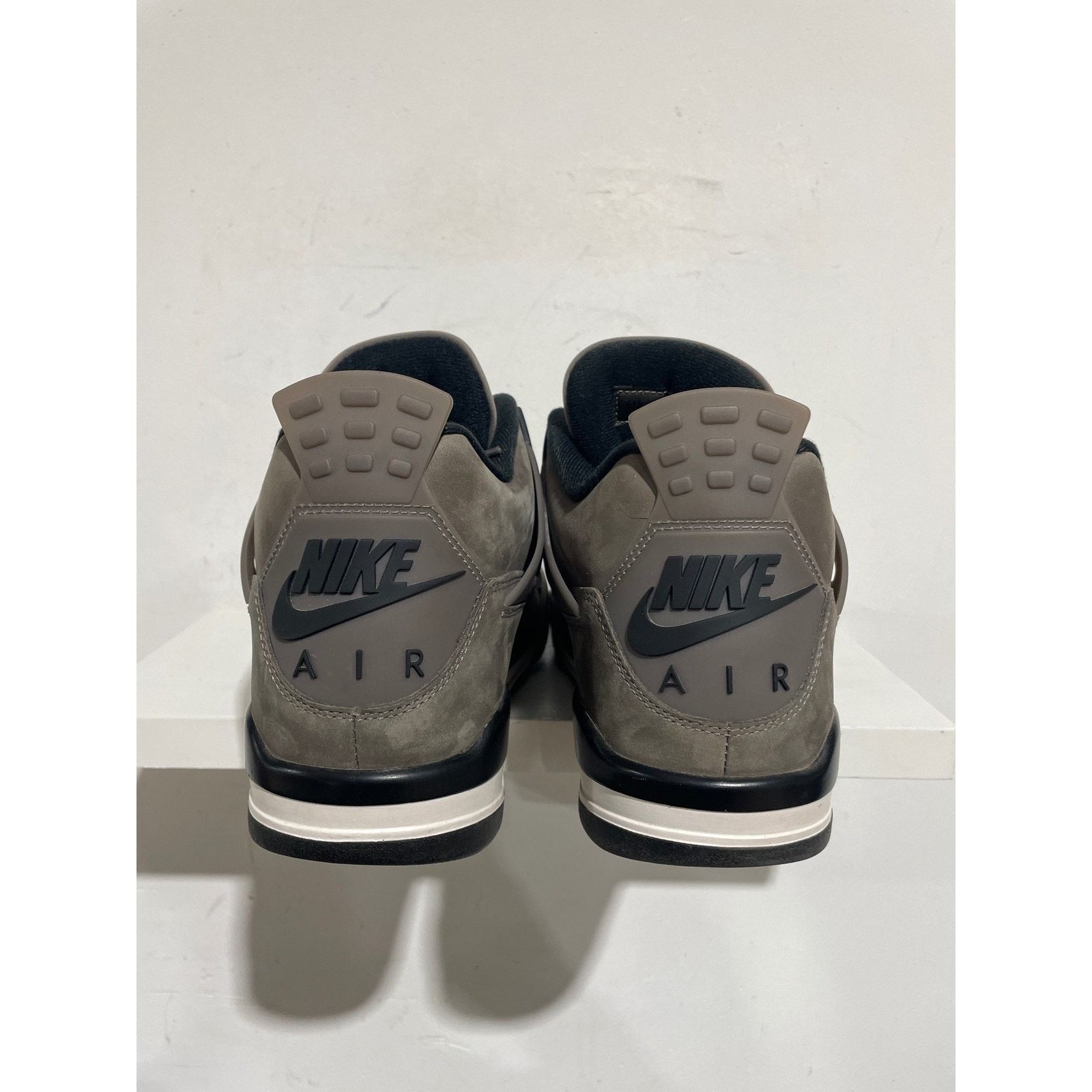 Nike NIKE JORDAN 4 CAVESTONE SIZE 11 PREOWNED Size US 11 / EU 44 - 3 Thumbnail