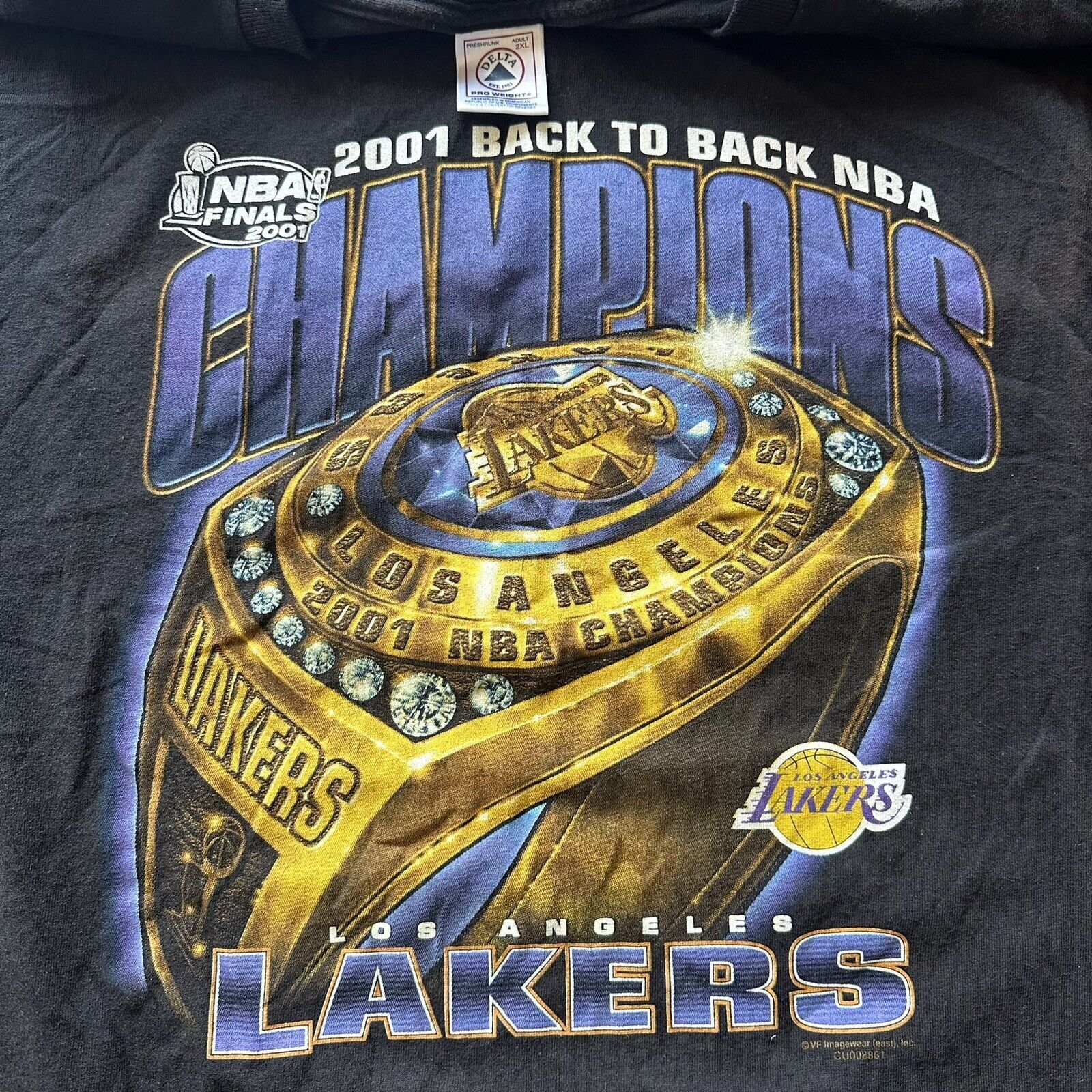 NBA × Vintage Vintage 2001 Los Angeles Lakers Champions Ring T-Shirt Size US XXL / EU 58 / 5 - 1 Thumbnail