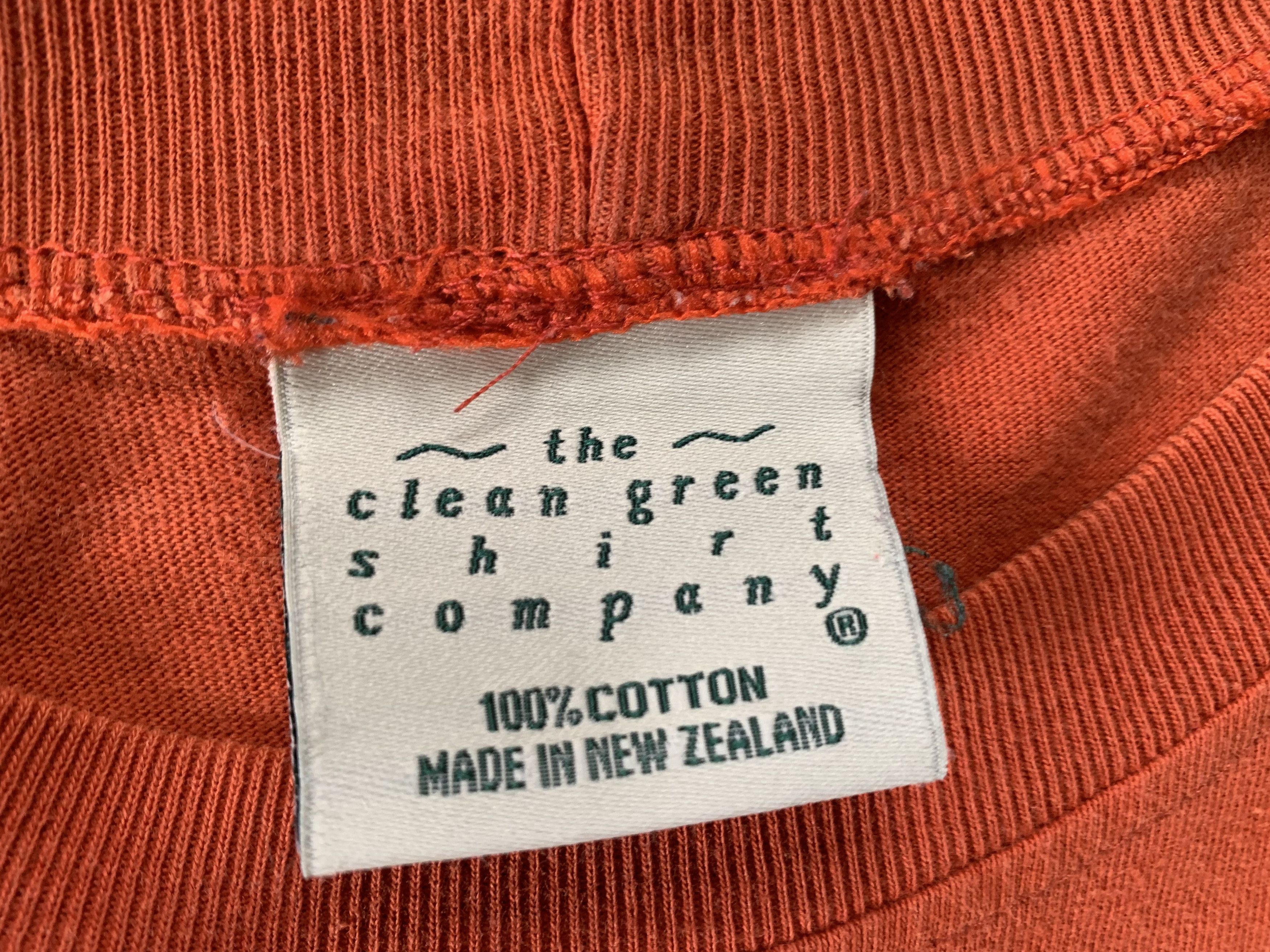 Vintage Vintage New Zealand Cotton Aotearoa Printed T-Shirt Size US L / EU 52-54 / 3 - 5 Thumbnail