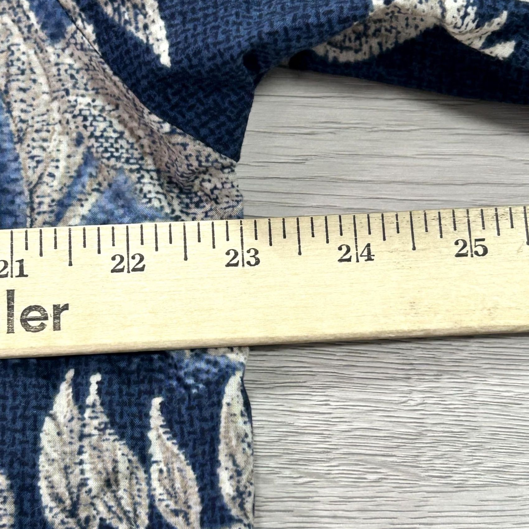 Tori Richard Tori Richard Shirt Mens Large Blue White Floral Hawaiian Cotton Button Up USA Size US L / EU 52-54 / 3 - 7 Thumbnail