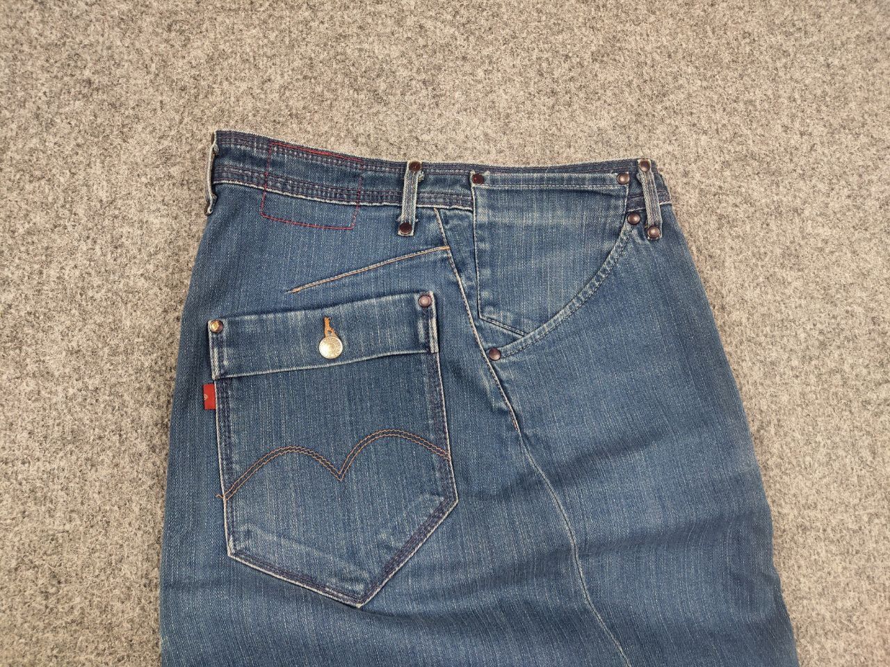 Levi's Vintage 90's Levi's Red Engineered Asymmetrical denim Skirt Size 26" / US 2 / IT 38 - 12 Thumbnail