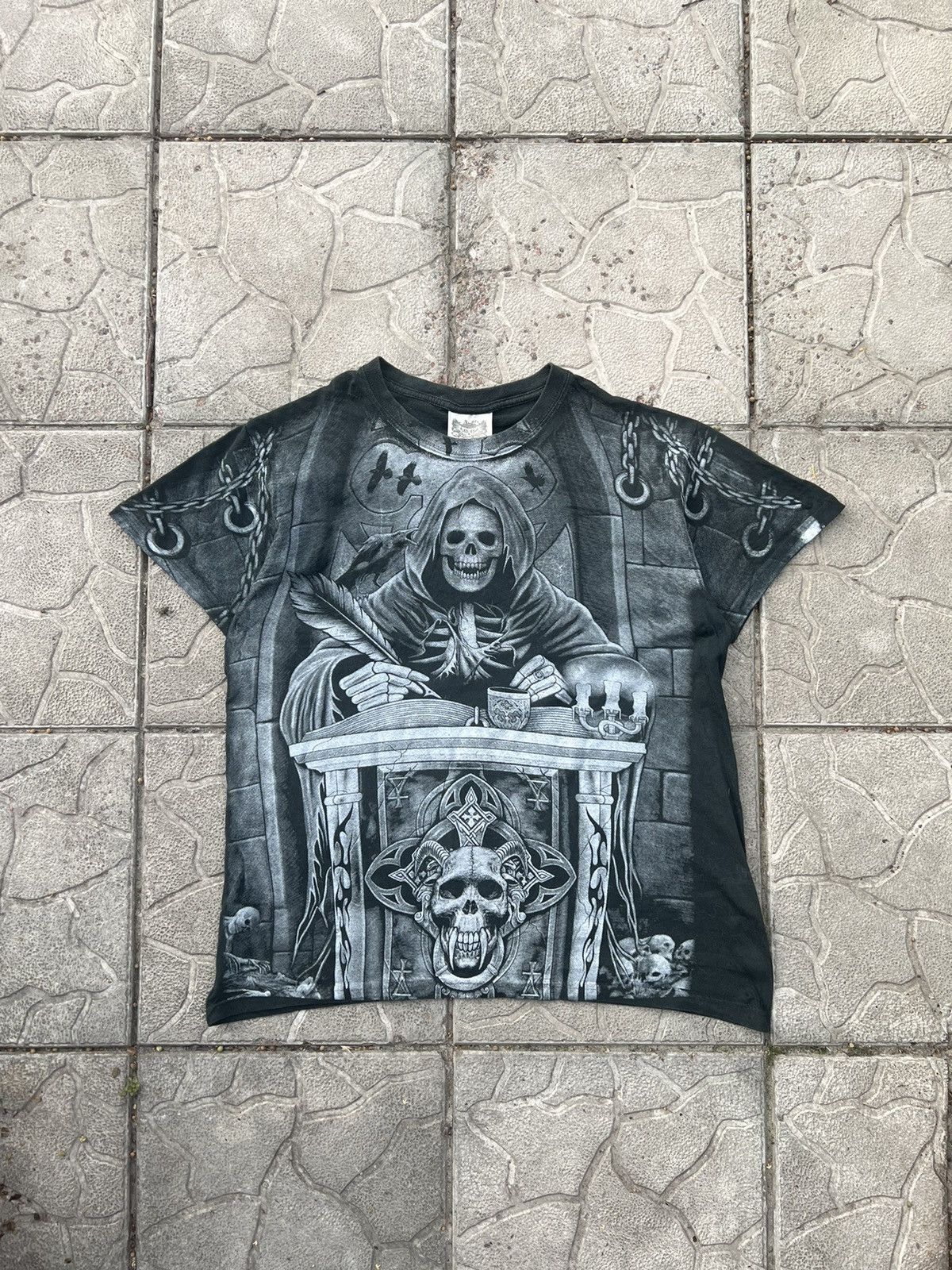Affliction × Vintage Vintage Y2K Affliction style Skull All Over Print TShirt Size US M / EU 48-50 / 2 - 1 Thumbnail