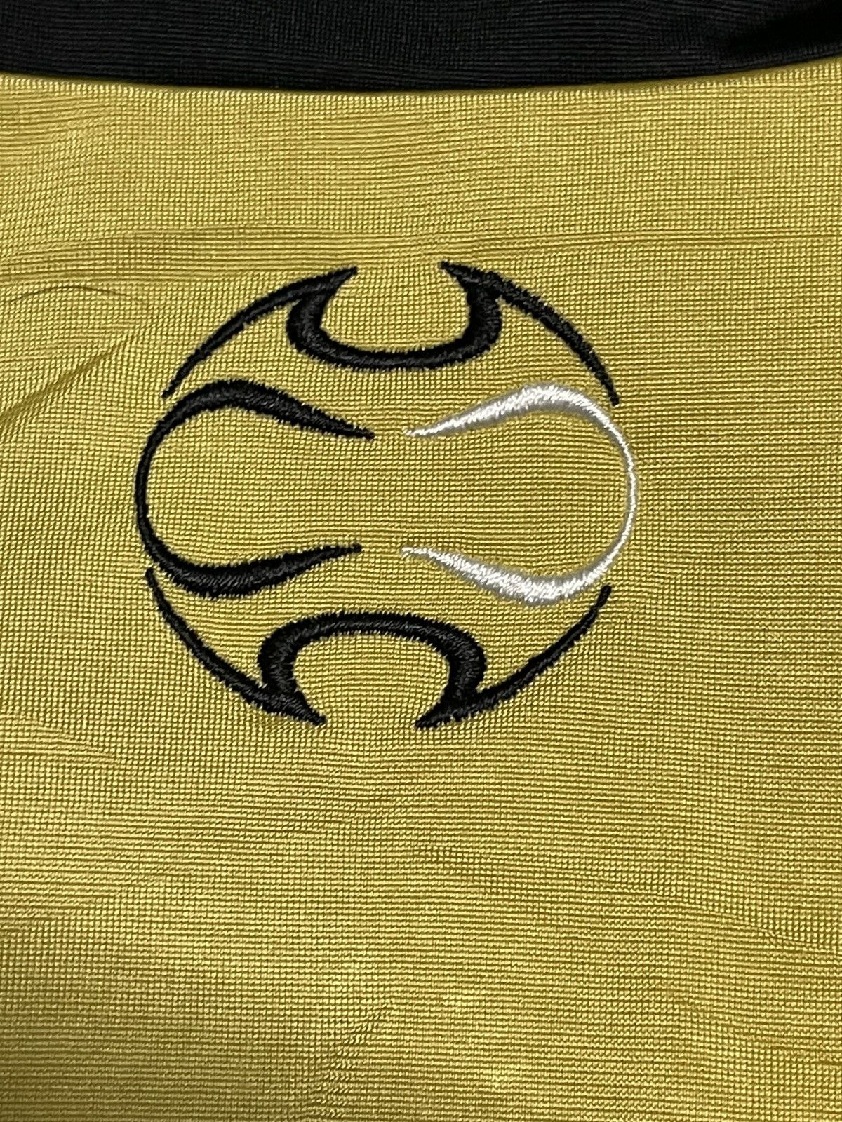 Adidas VTG Adidas Predator 2006 Black/Gold Soccer Track Jacket Size US L / EU 52-54 / 3 - 11 Thumbnail