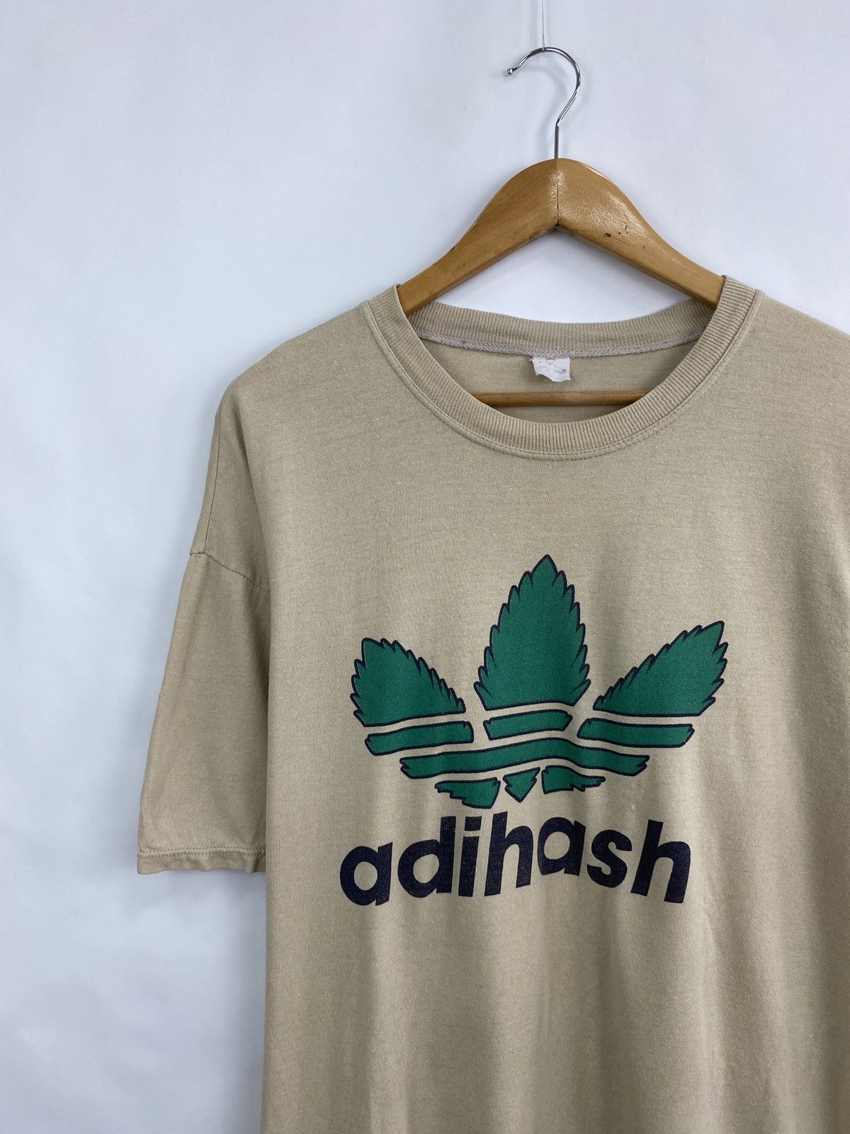 Adidas × Rap Tees × Vintage Vintage 90s Cannabis Adihash T-Shirt Marijuana Rare Y2K Hype Size US XL / EU 56 / 4 - 2 Thumbnail